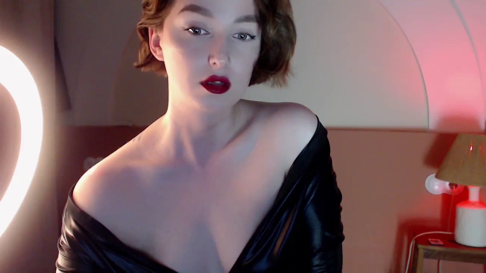 Gallery image thumbnail from Red_Lips_Girl's myfreecams stream on, 01/13/2024, 20:53 image 10 of 20