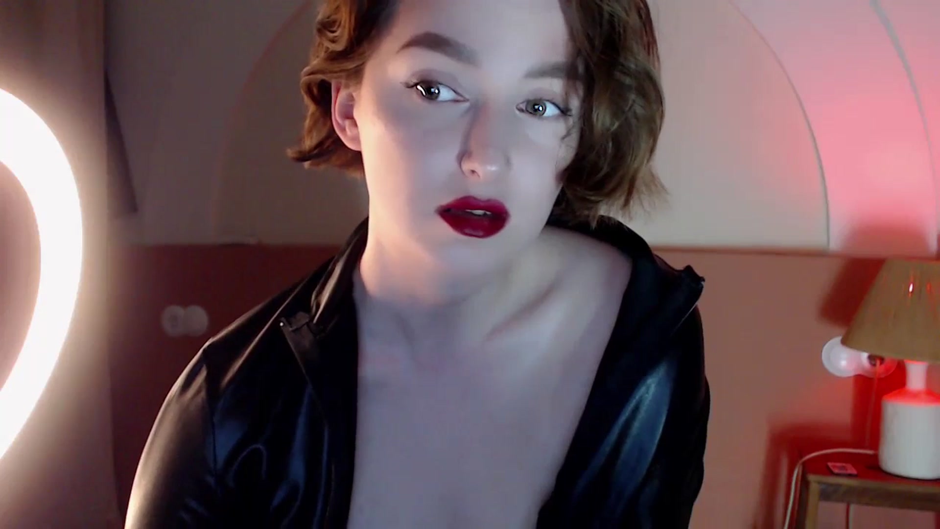 Gallery image thumbnail from Red_Lips_Girl's myfreecams stream on, 01/13/2024, 20:53 image 18 of 20