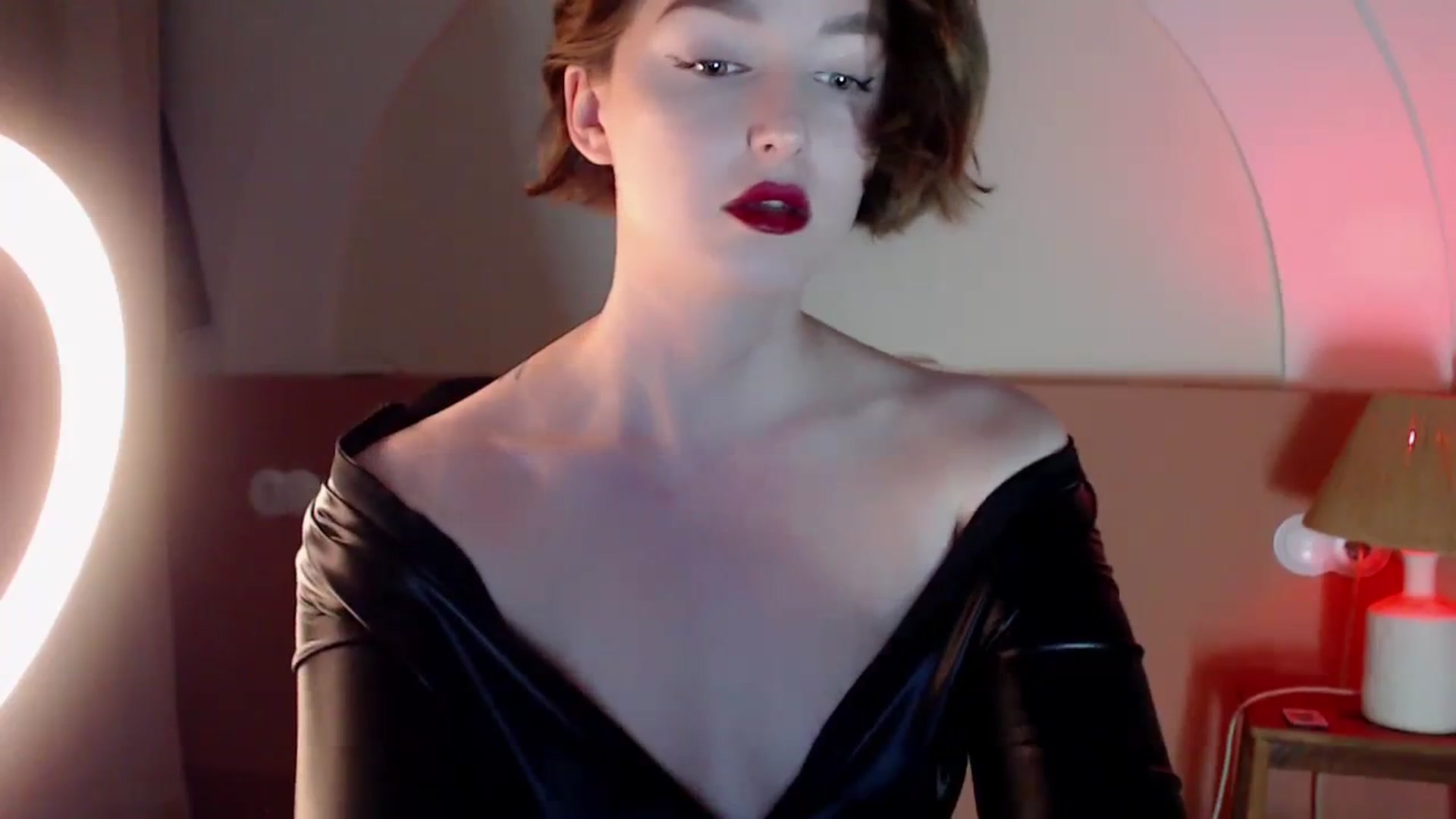 Gallery image thumbnail from Red_Lips_Girl's myfreecams stream on, 01/13/2024, 20:53 image 3 of 20