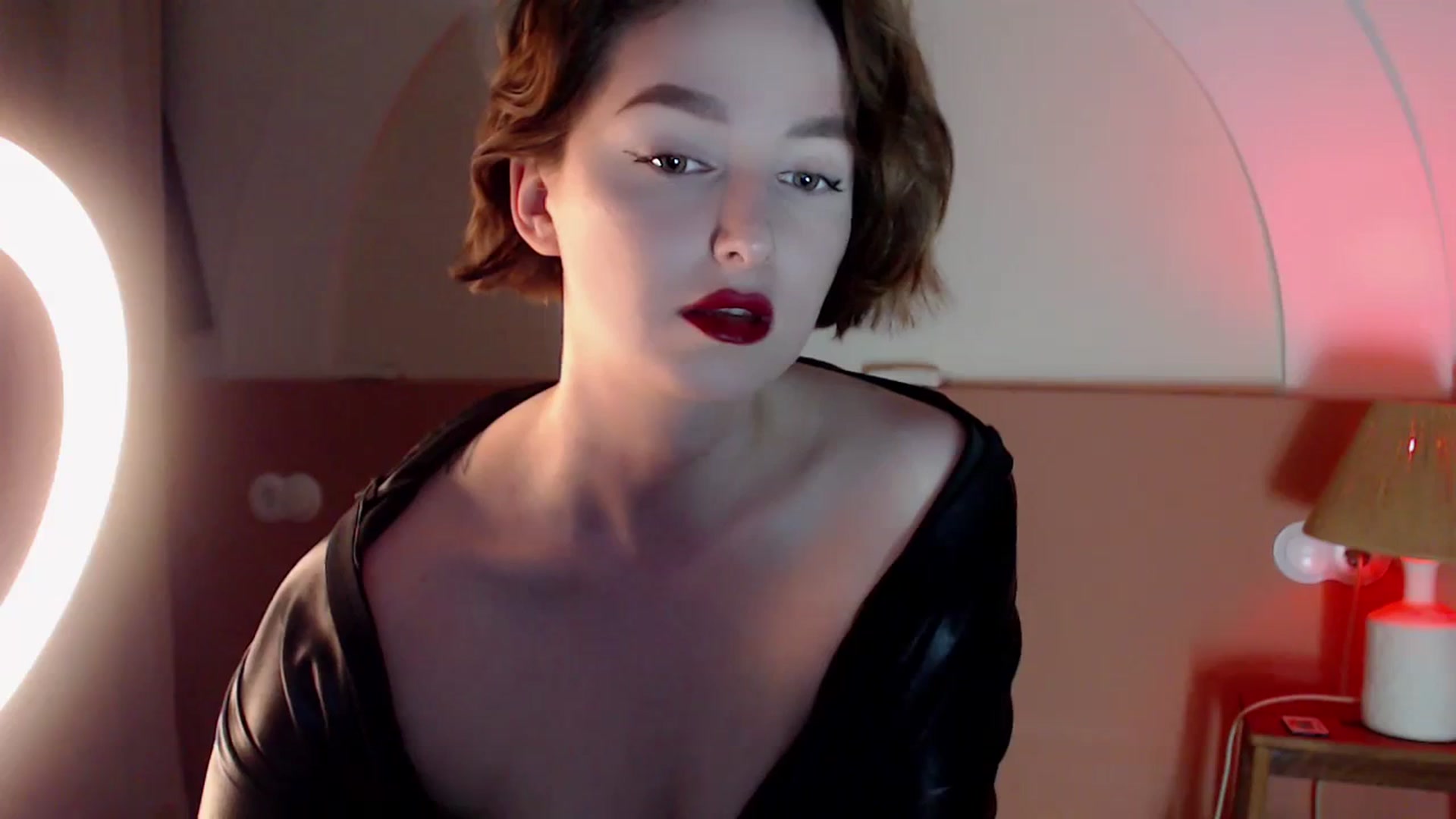 Gallery image thumbnail from Red_Lips_Girl's myfreecams stream on, 01/13/2024, 20:53 image 13 of 20
