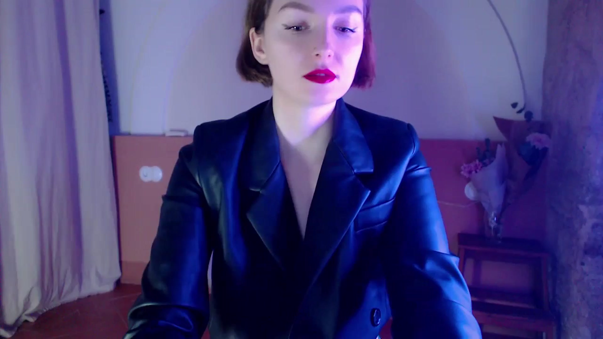 Gallery image thumbnail from Red_Lips_Girl's myfreecams stream on, 01/27/2024, 22:52 image 1 of 20