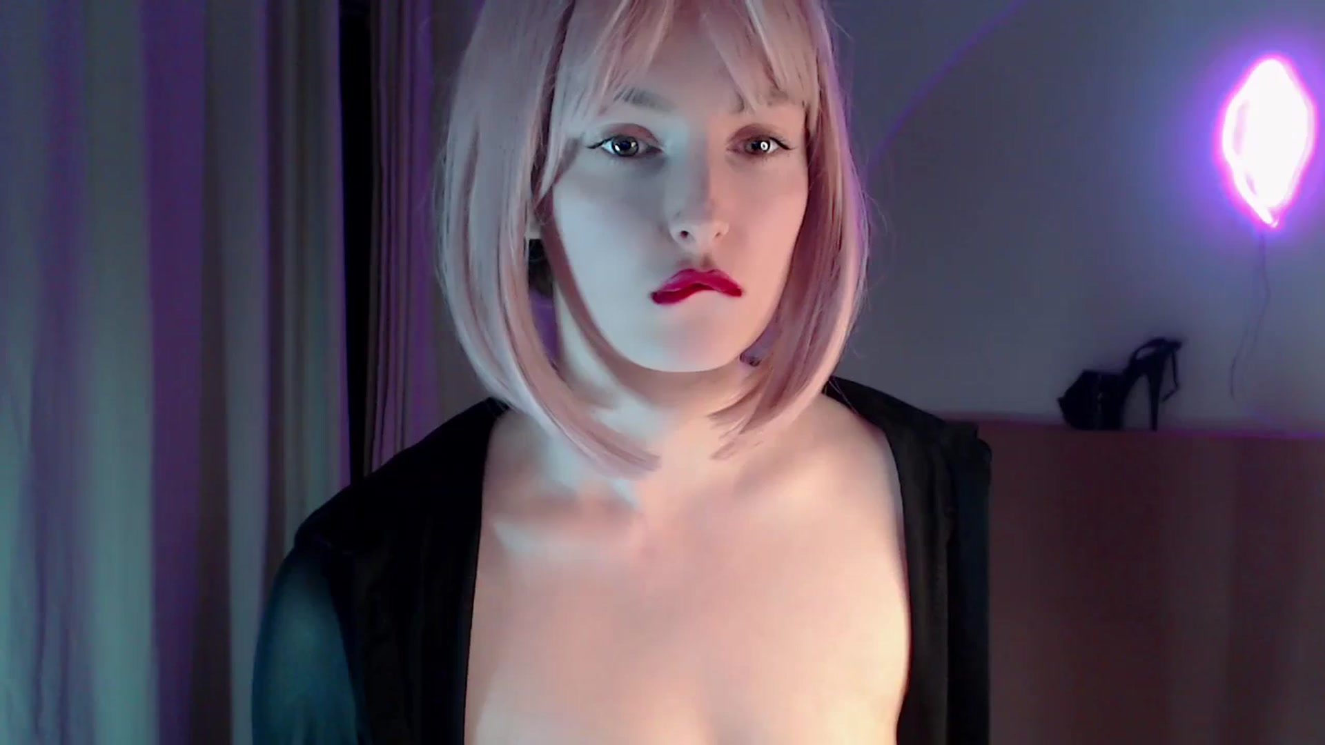 Gallery image thumbnail from Red_Lips_Girl's myfreecams stream on, 01/29/2024, 23:29 image 1 of 20