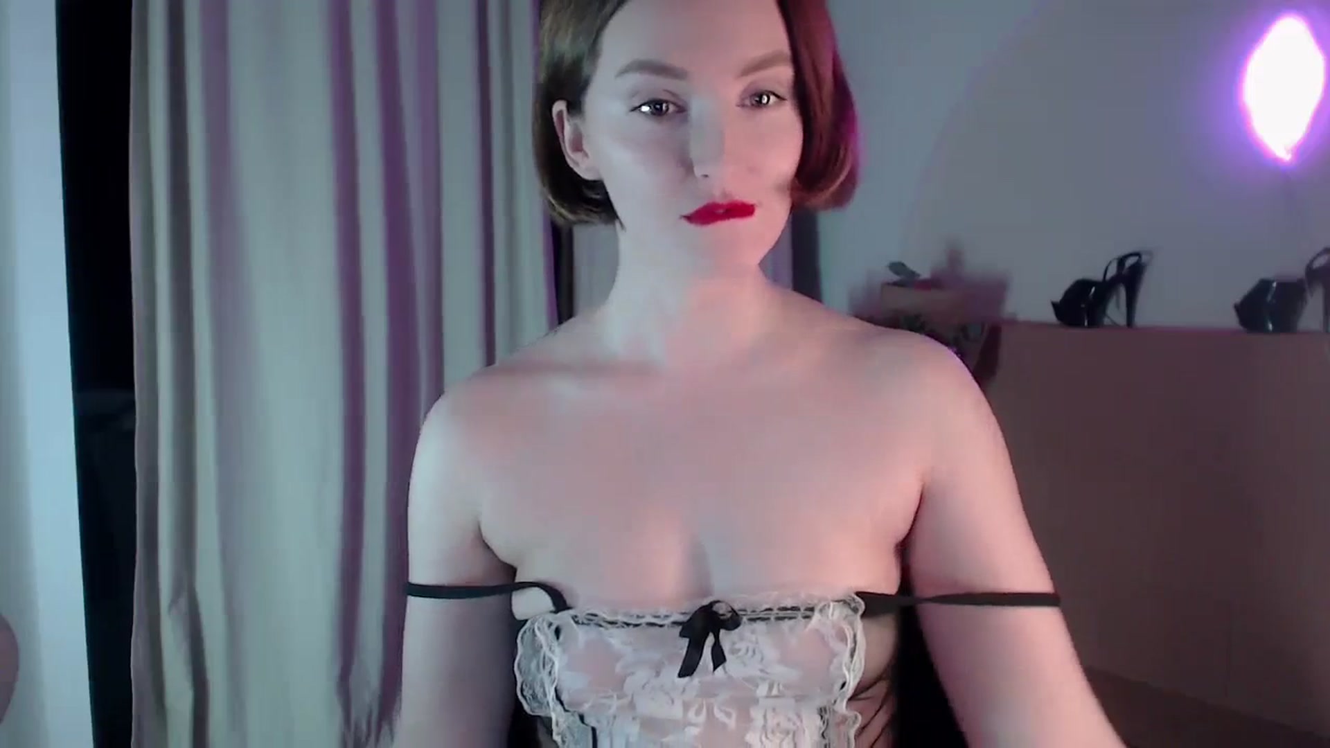 Gallery image thumbnail from Red_Lips_Girl's myfreecams stream on, 02/22/2024, 01:56 image 2 of 20