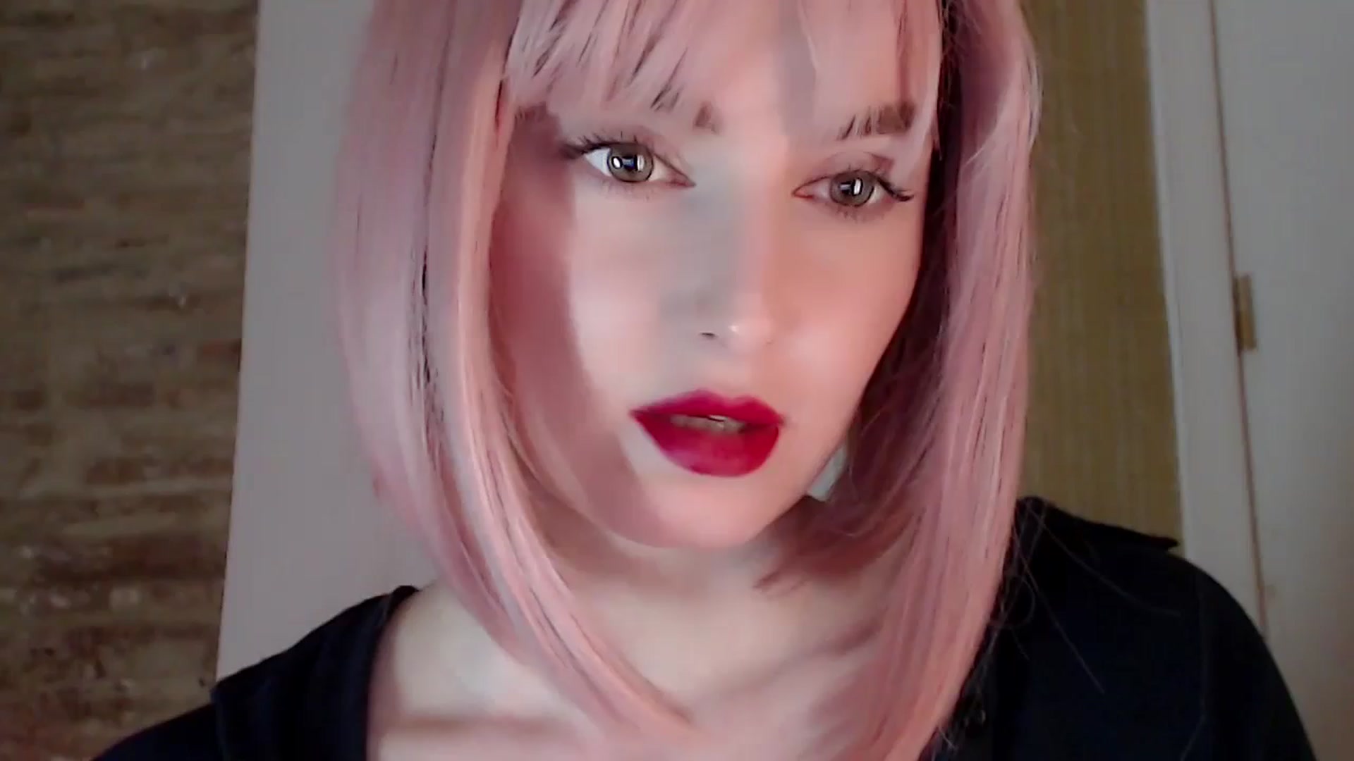 Gallery image thumbnail from Red_Lips_Girl's myfreecams stream on, 03/04/2024, 02:08 image 13 of 20