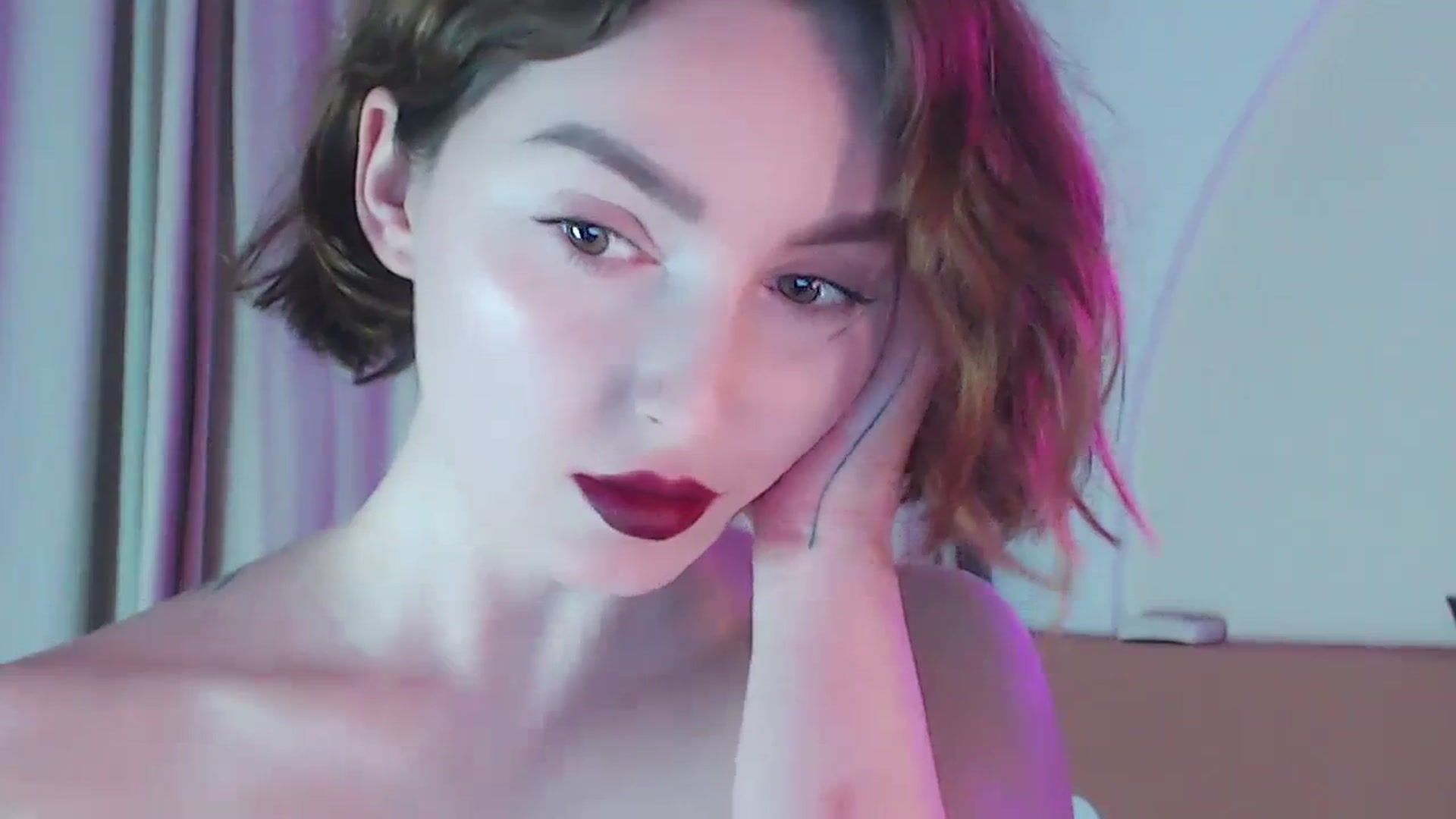 Gallery image thumbnail from Red_Lips_Girl's myfreecams stream on, 03/06/2024, 01:10 image 8 of 20