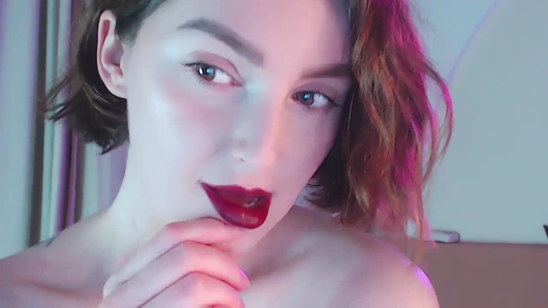 Gallery image thumbnail from Red_Lips_Girl's myfreecams stream on, 03/06/2024, 01:10 image 6 of 20