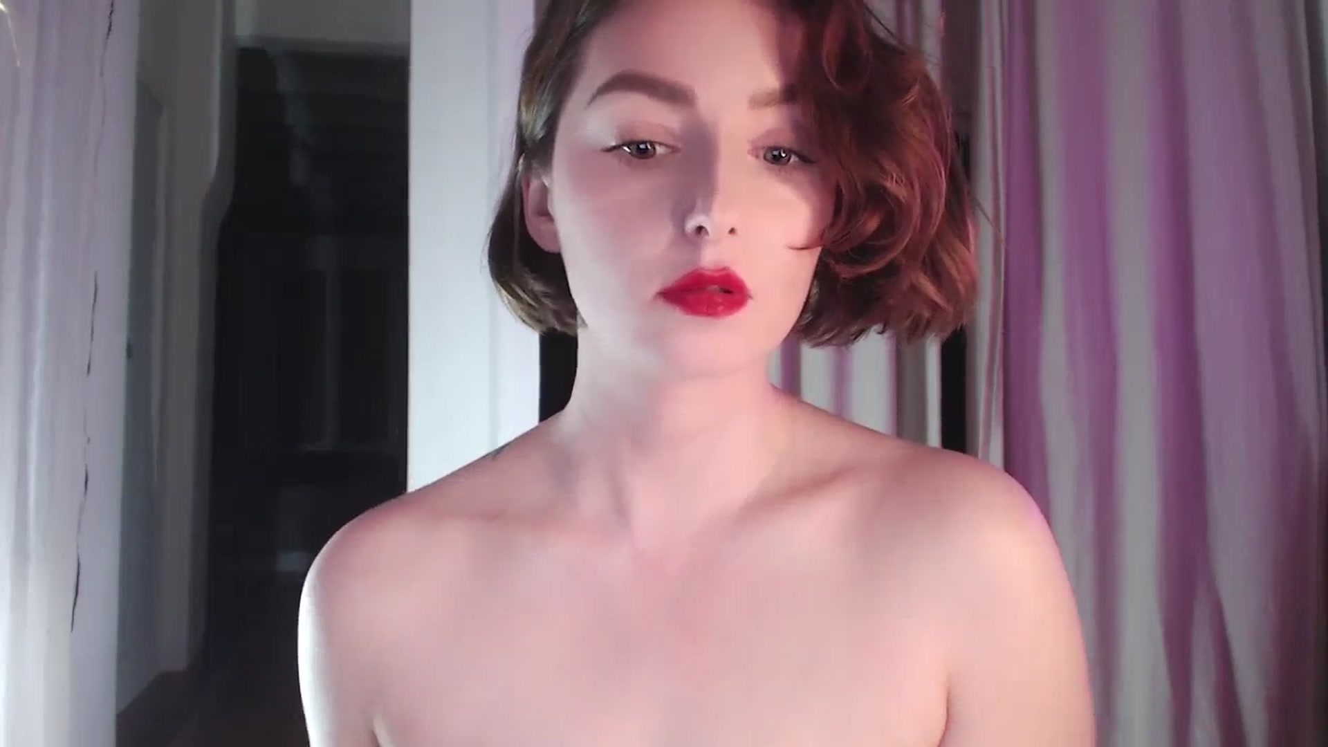 Gallery image thumbnail from Red_Lips_Girl's myfreecams stream on, 03/11/2024, 01:27 image 13 of 20