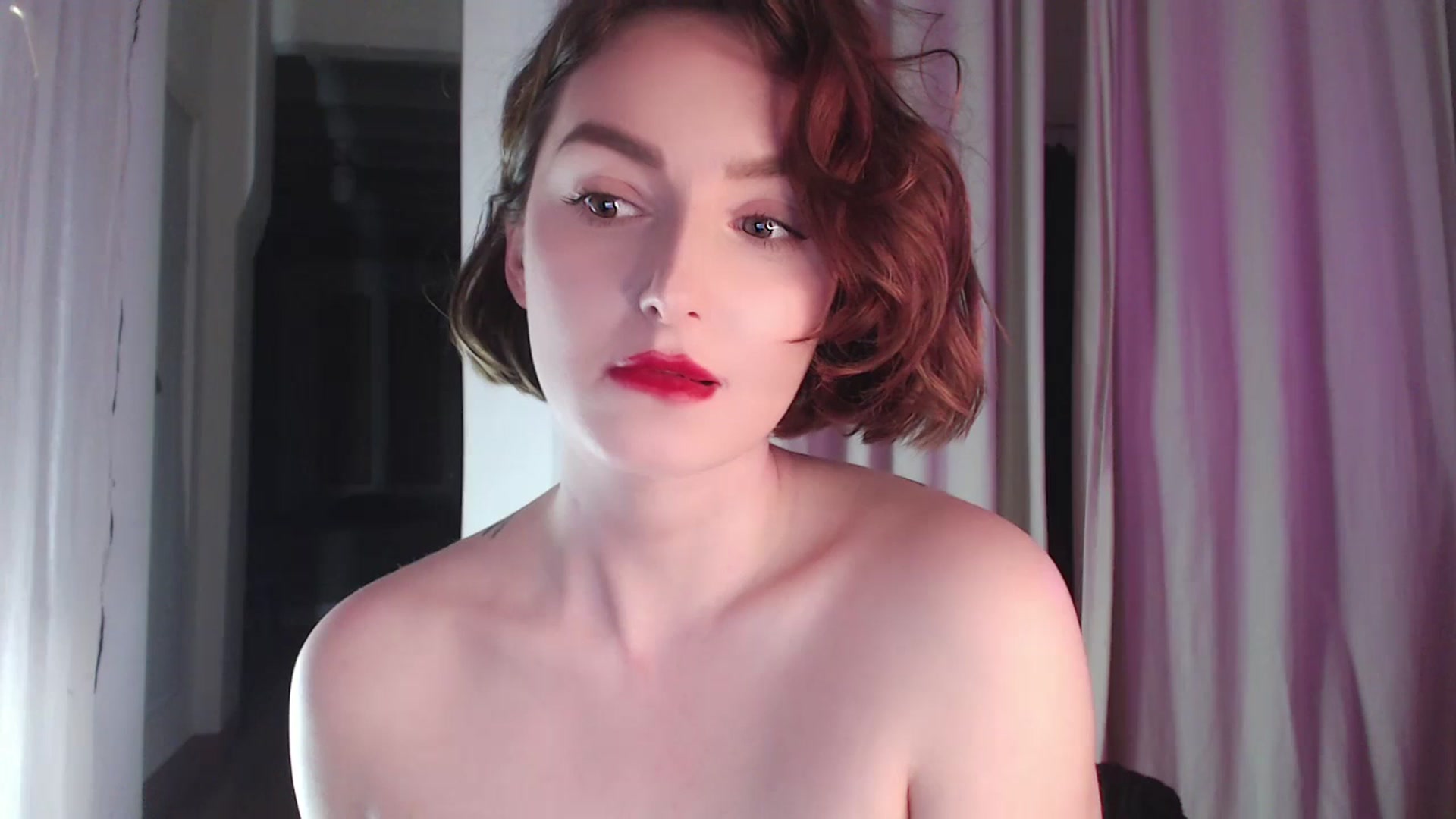 Gallery image thumbnail from Red_Lips_Girl's myfreecams stream on, 03/11/2024, 01:27 image 15 of 20