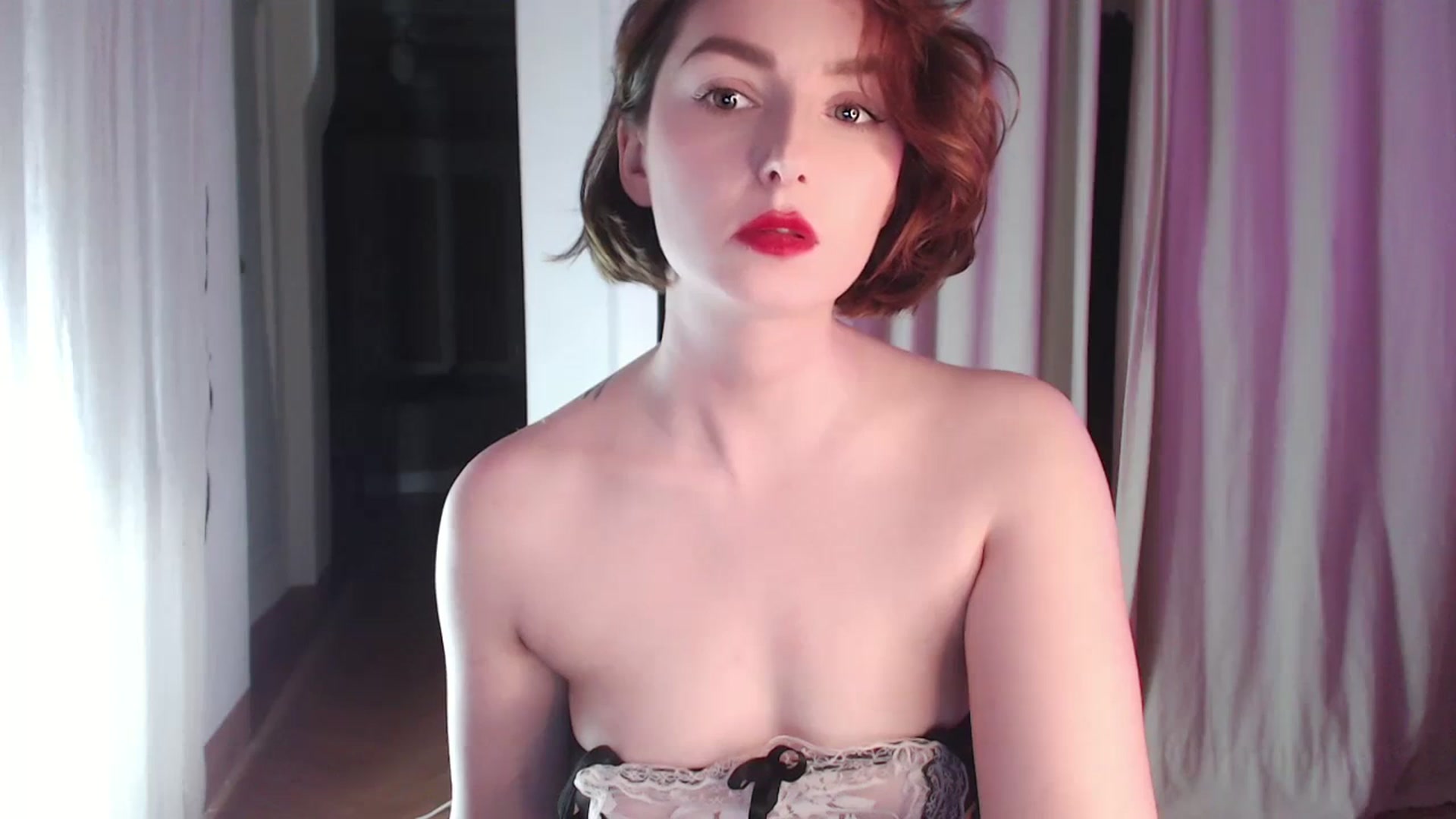 Gallery image thumbnail from Red_Lips_Girl's myfreecams stream on, 03/11/2024, 02:01 image 14 of 20