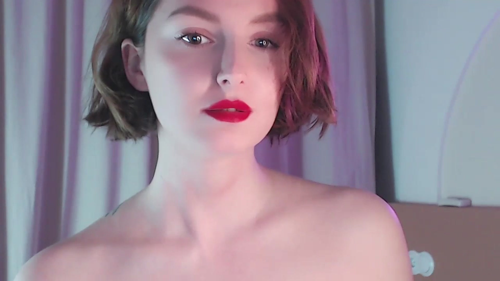 Gallery image thumbnail from Red_Lips_Girl's myfreecams stream on, 03/12/2024, 01:18 image 13 of 20