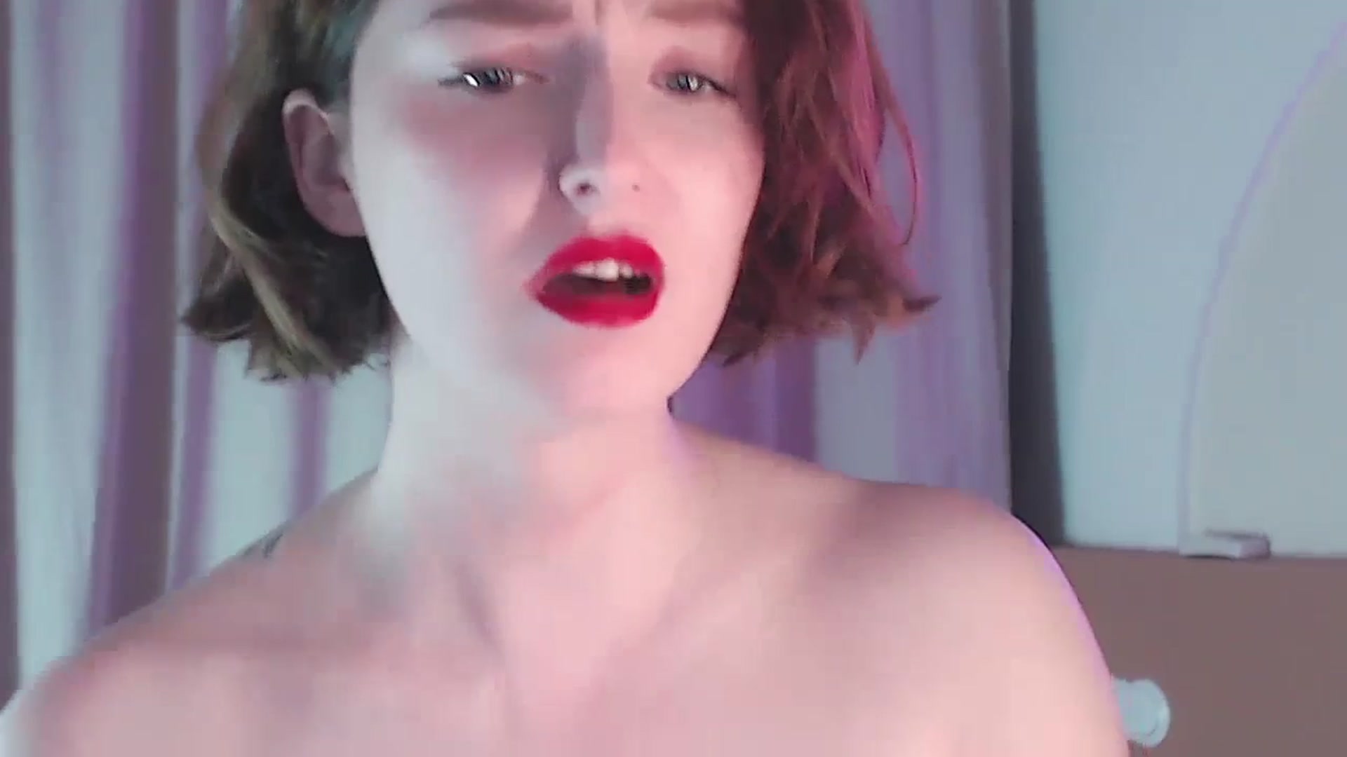 Gallery image thumbnail from Red_Lips_Girl's myfreecams stream on, 03/12/2024, 01:18 image 14 of 20