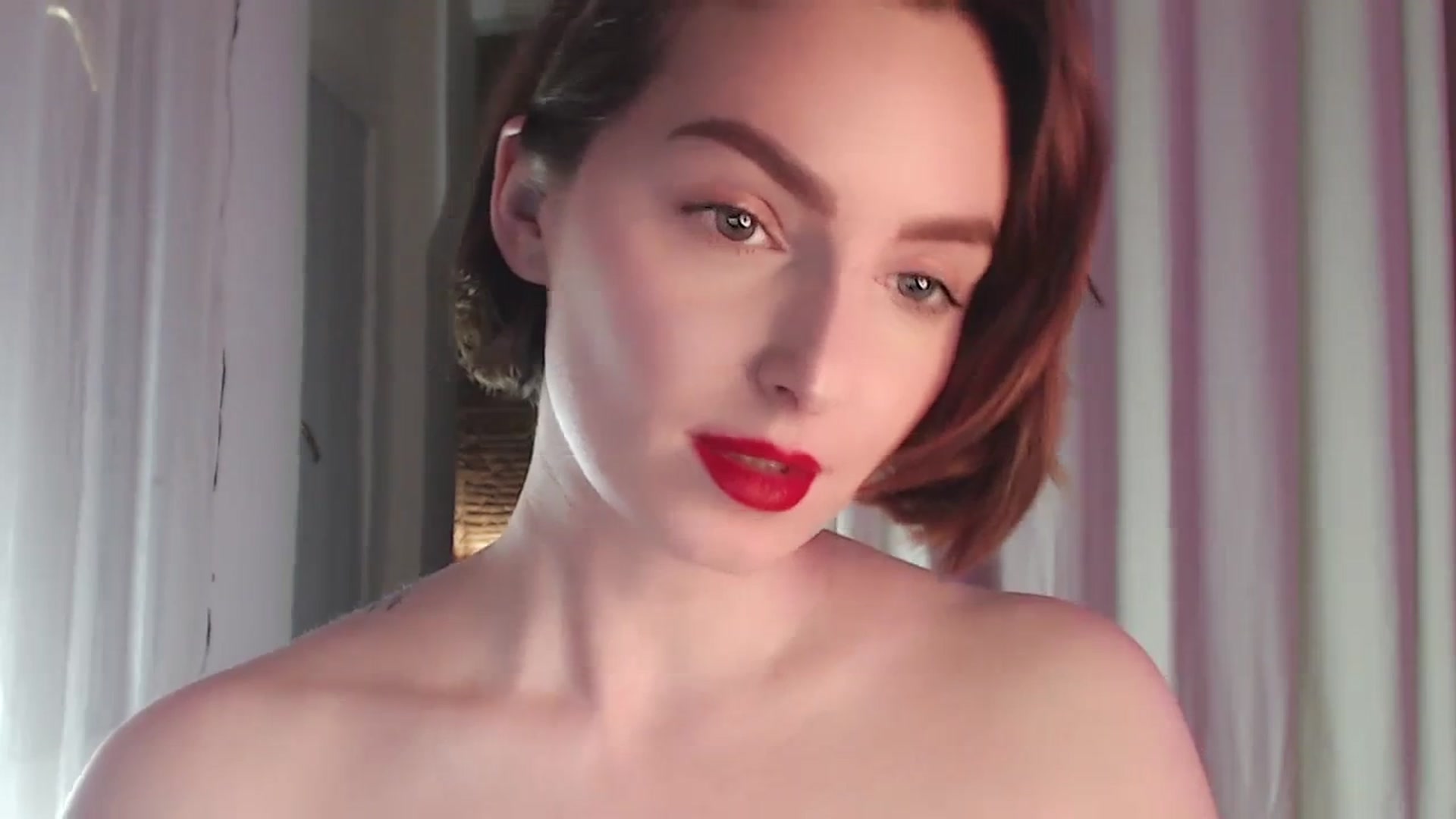 Gallery image thumbnail from Red_Lips_Girl's myfreecams stream on, 03/15/2024, 01:40 image 20 of 20
