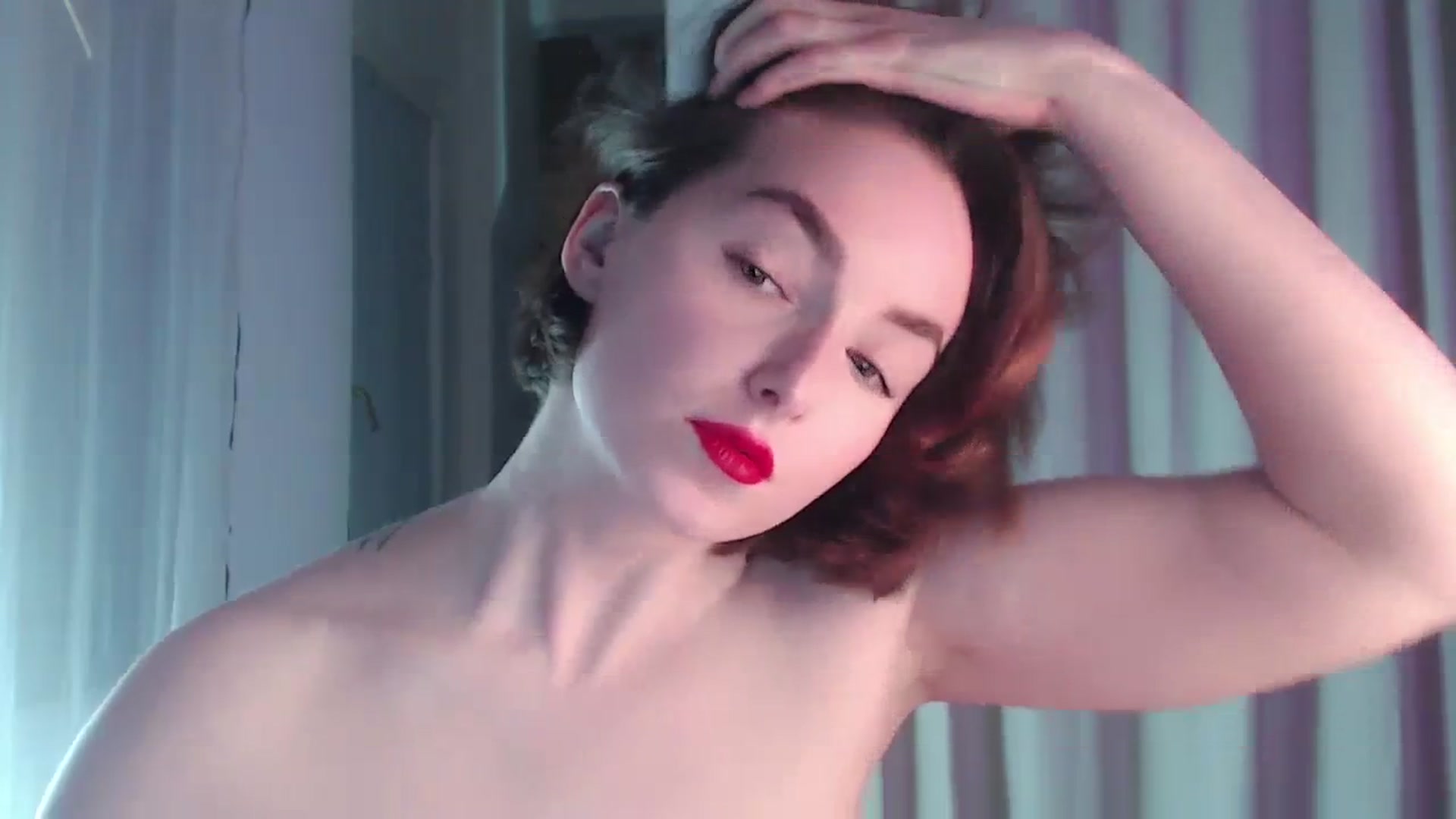 Gallery image thumbnail from Red_Lips_Girl's myfreecams stream on, 03/19/2024, 01:01 image 13 of 20