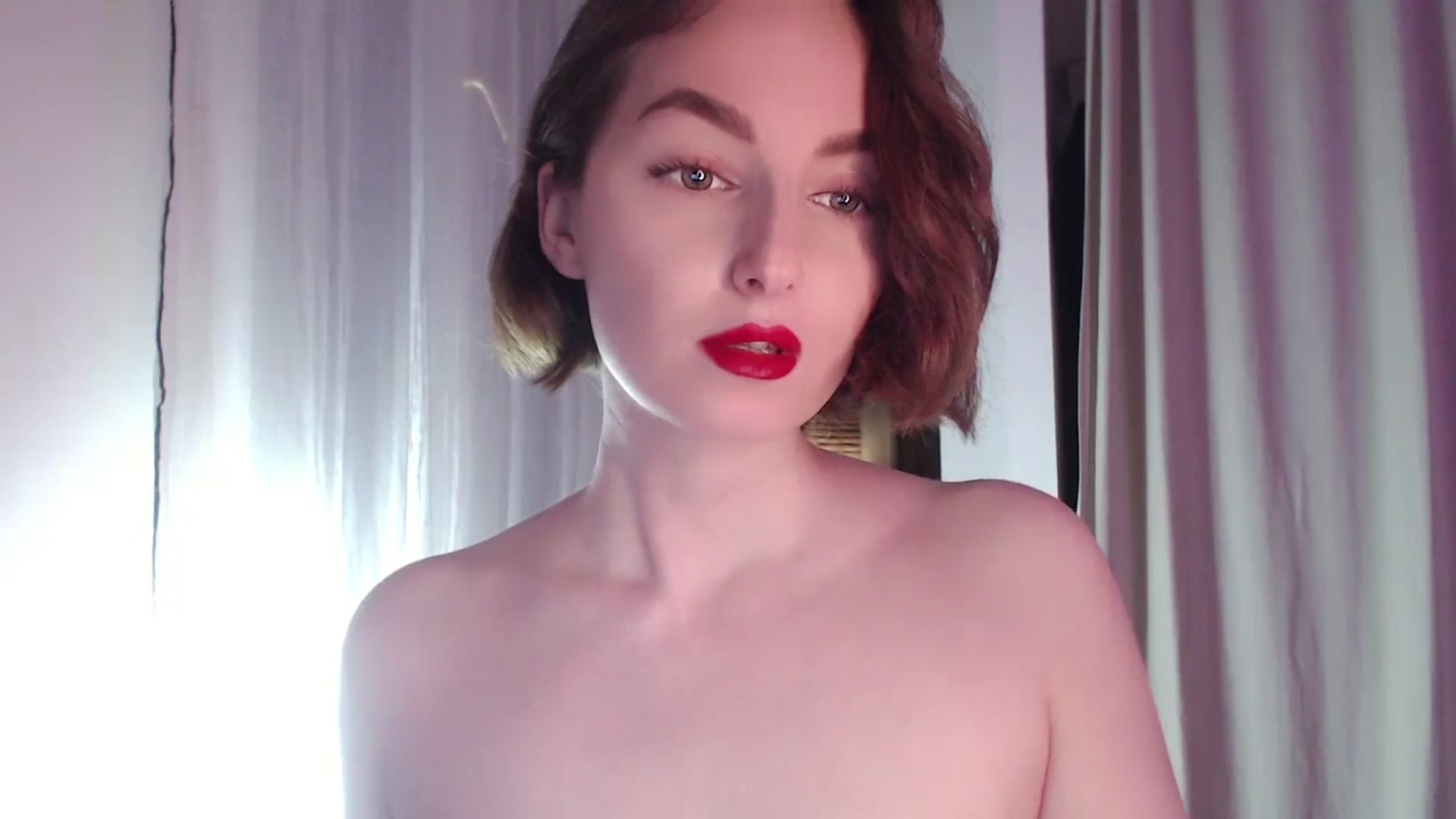 Gallery image thumbnail from Red_Lips_Girl's myfreecams stream on, 03/21/2024, 04:37 image 13 of 20