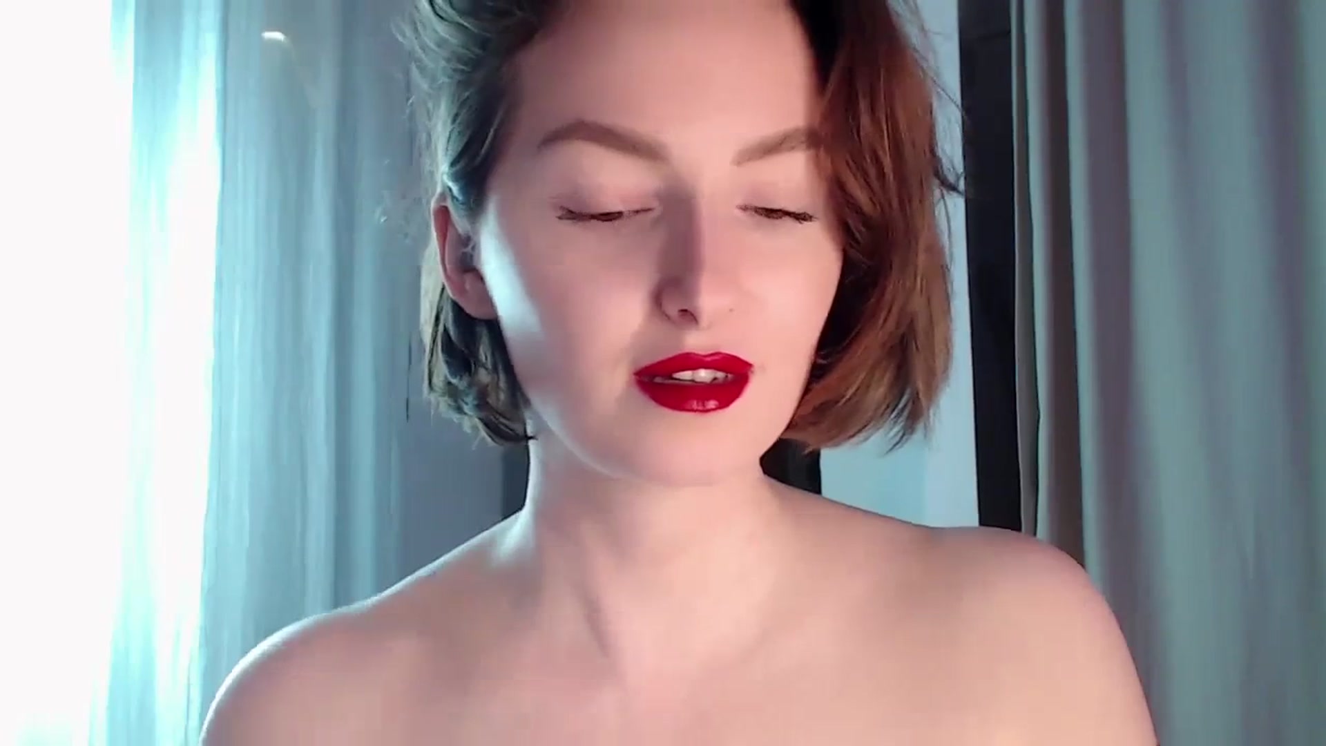 Gallery image thumbnail from Red_Lips_Girl's myfreecams stream on, 04/09/2024, 21:05 image 4 of 20