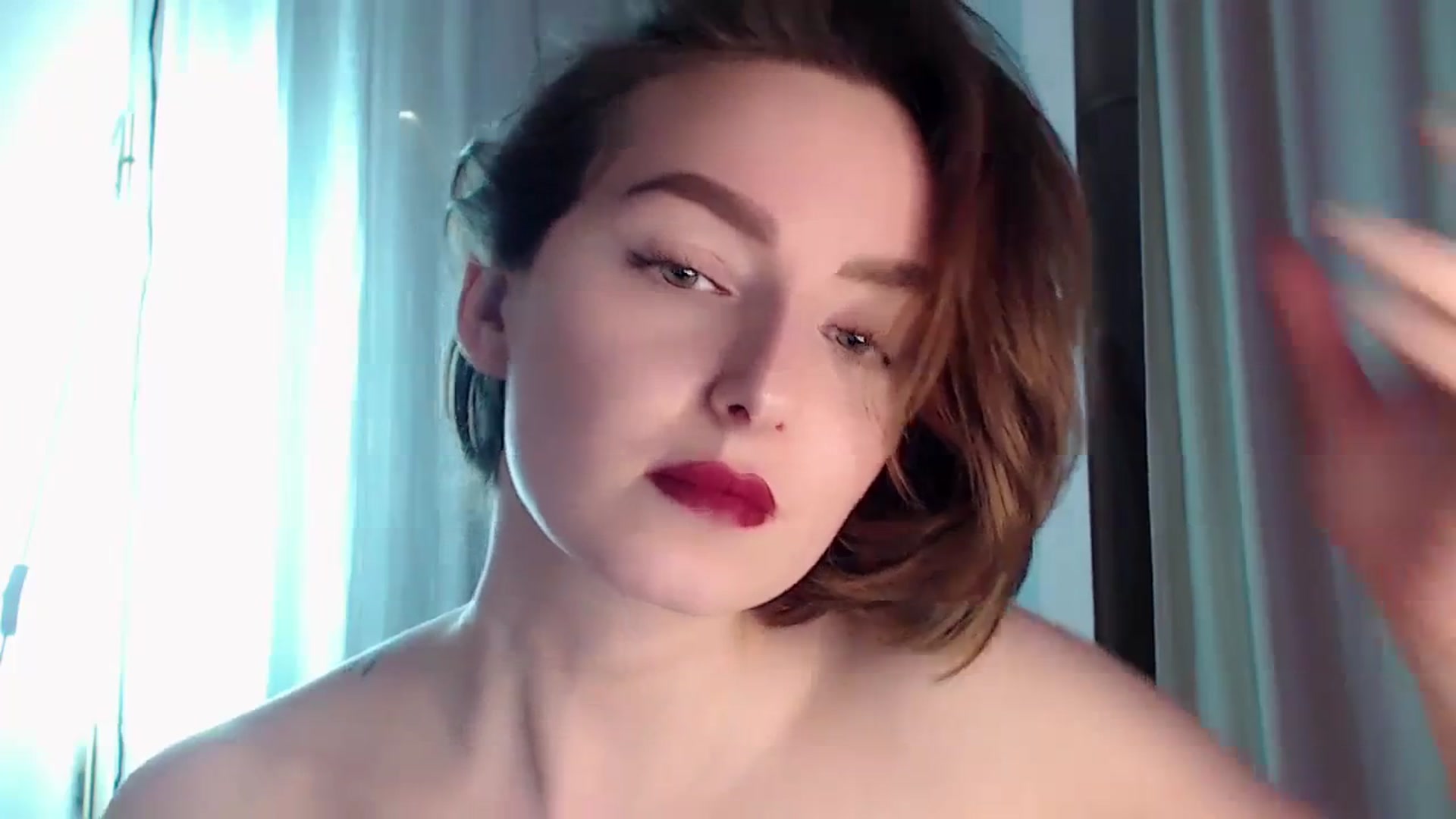 Gallery image thumbnail from Red_Lips_Girl's myfreecams stream on, 04/12/2024, 21:38 image 18 of 20