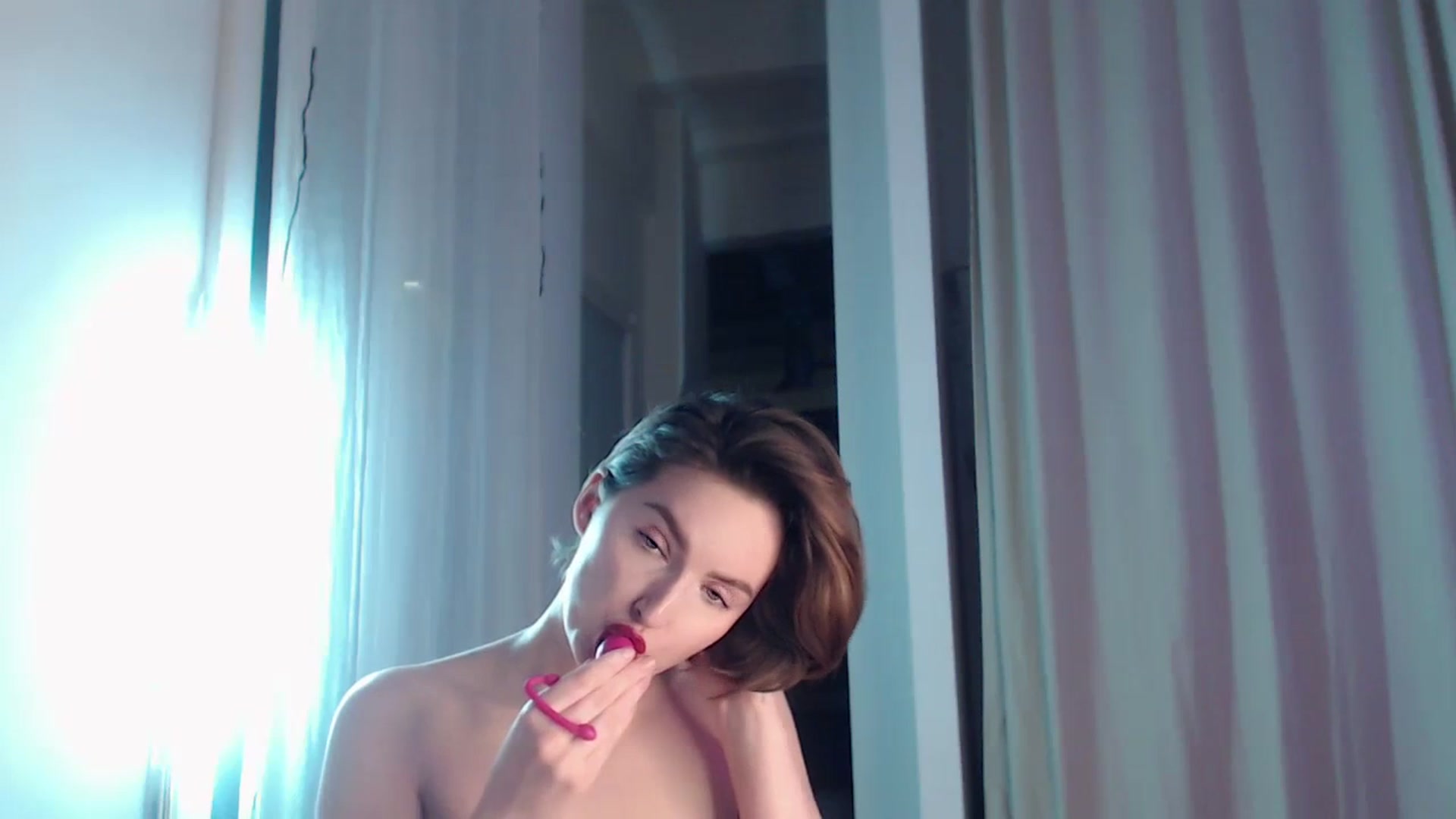 Gallery image thumbnail from Red_Lips_Girl's myfreecams stream on, 04/14/2024, 23:48 image 19 of 20