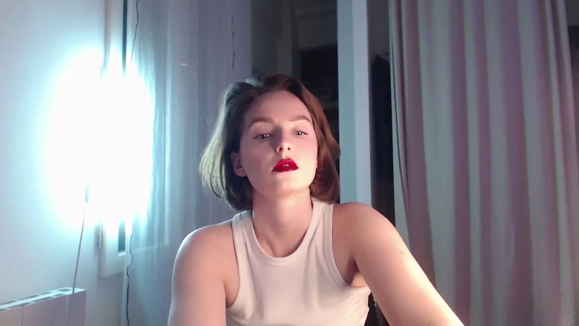 Gallery image thumbnail from Red_Lips_Girl's myfreecams stream on, 04/15/2024, 21:18 image 16 of 20