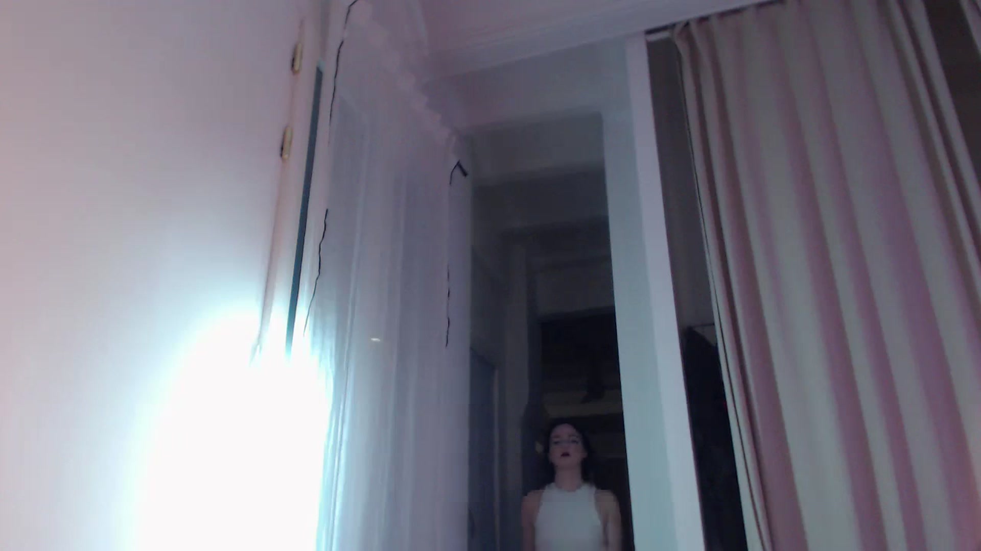 Gallery image thumbnail from Red_Lips_Girl's myfreecams stream on, 04/15/2024, 21:18 image 6 of 20