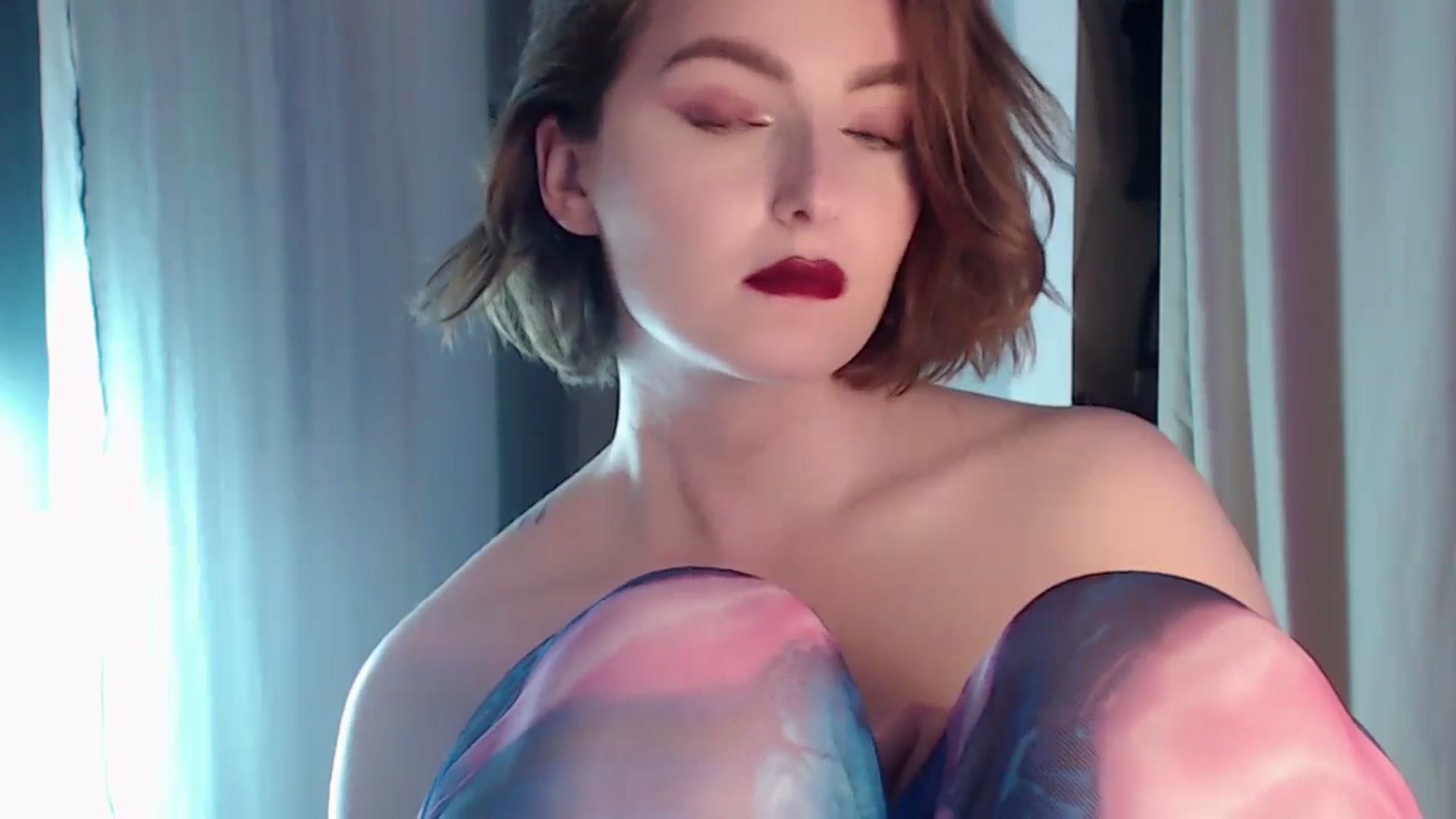 Gallery image thumbnail from Red_Lips_Girl's myfreecams stream on, 04/24/2024, 23:09 image 20 of 20
