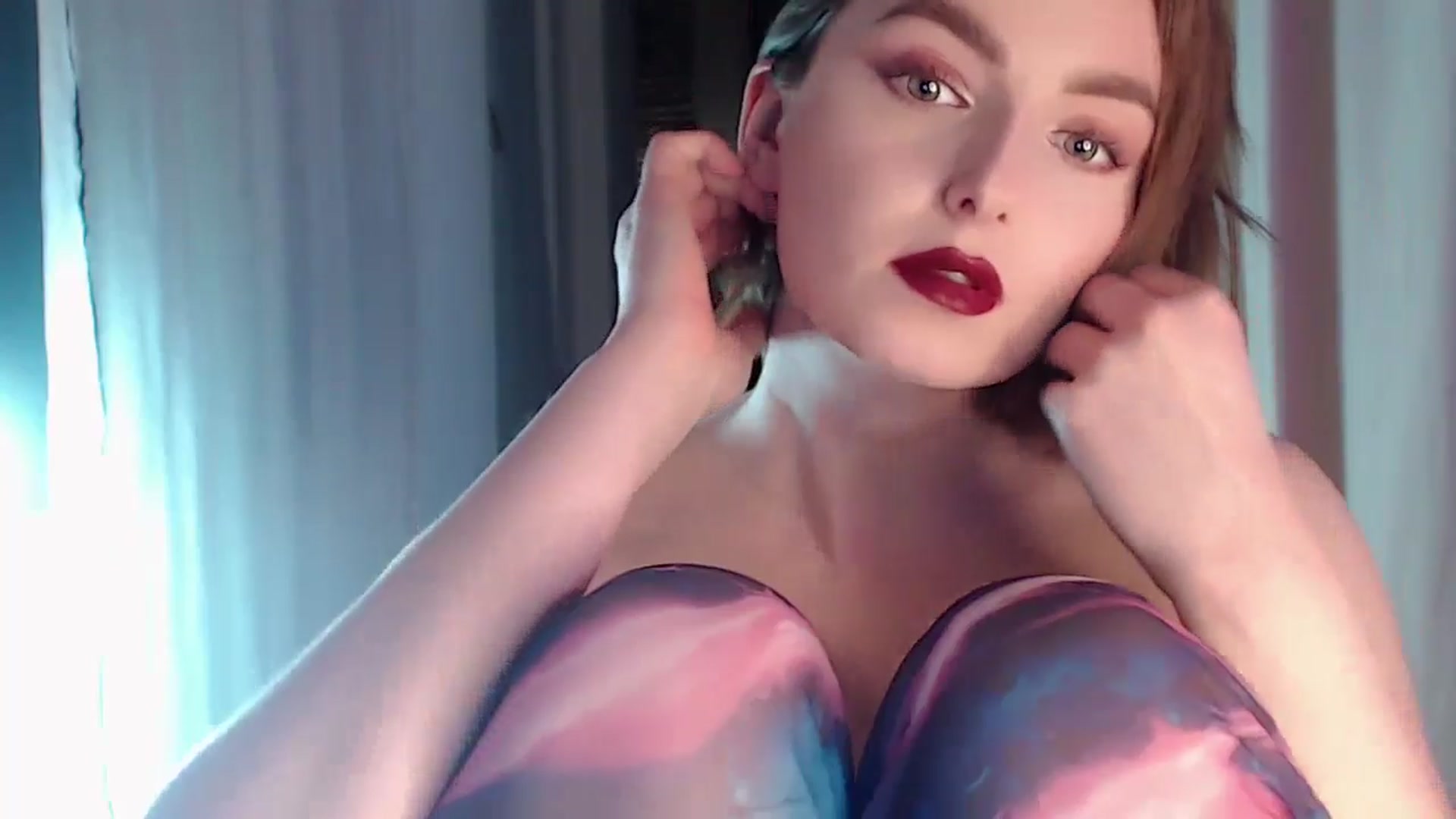 Gallery image thumbnail from Red_Lips_Girl's myfreecams stream on, 04/24/2024, 23:09 image 19 of 20