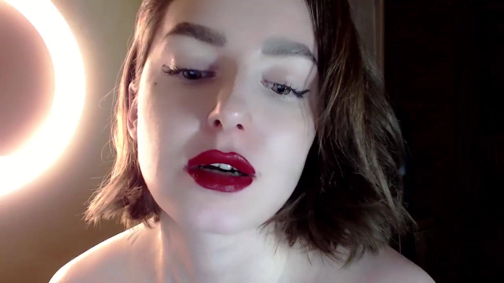 Gallery image thumbnail from Red_Lips_Girl's myfreecams stream on, 05/13/2024, 21:52 image 7 of 20