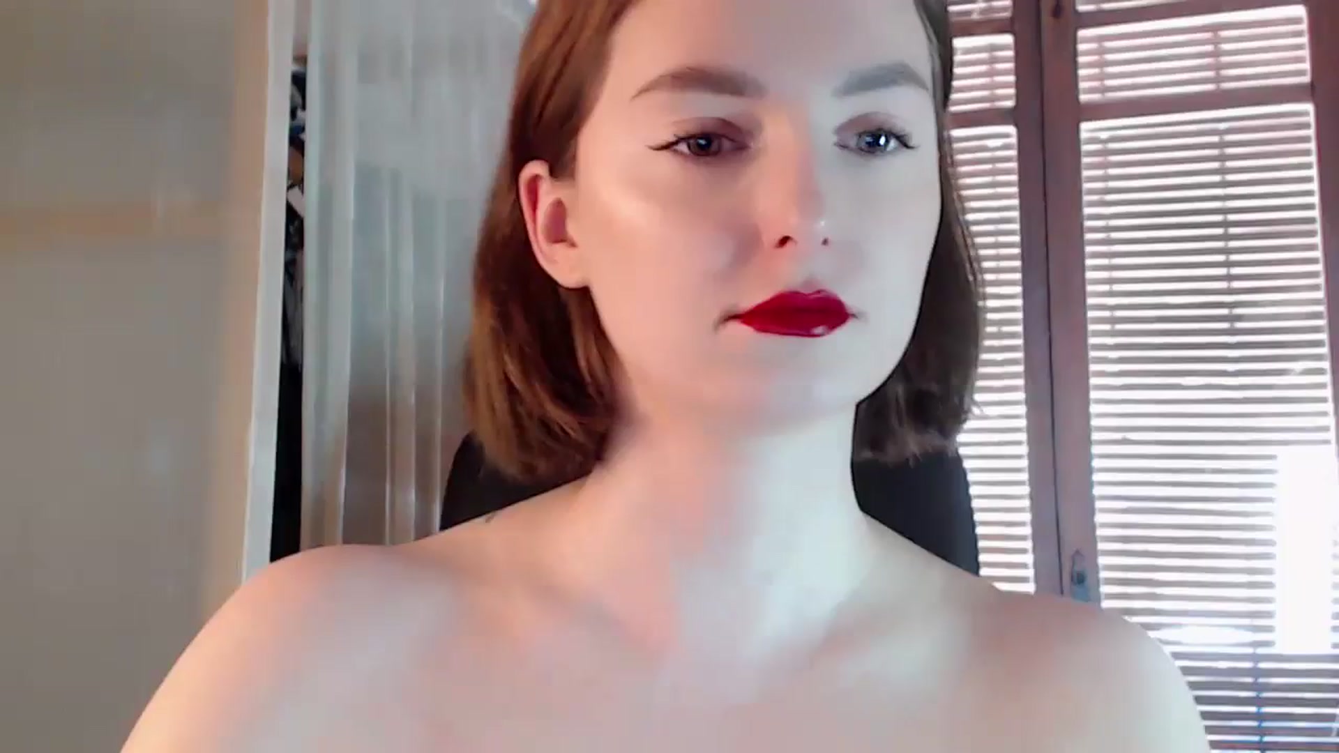 Gallery image thumbnail from Red_Lips_Girl's myfreecams stream on, 05/15/2024, 14:00 image 1 of 20