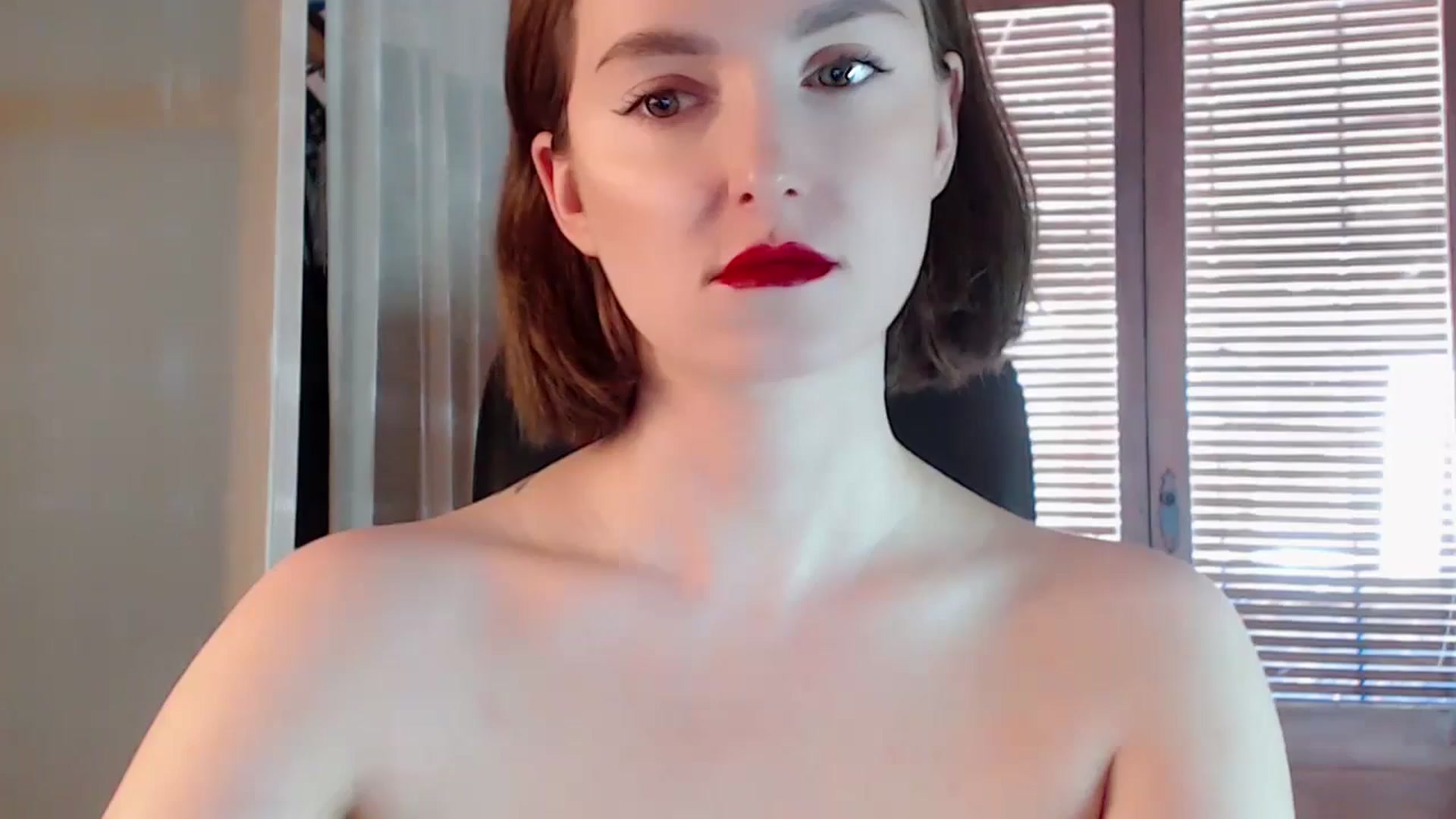 Gallery image thumbnail from Red_Lips_Girl's myfreecams stream on, 05/15/2024, 14:00 image 2 of 20