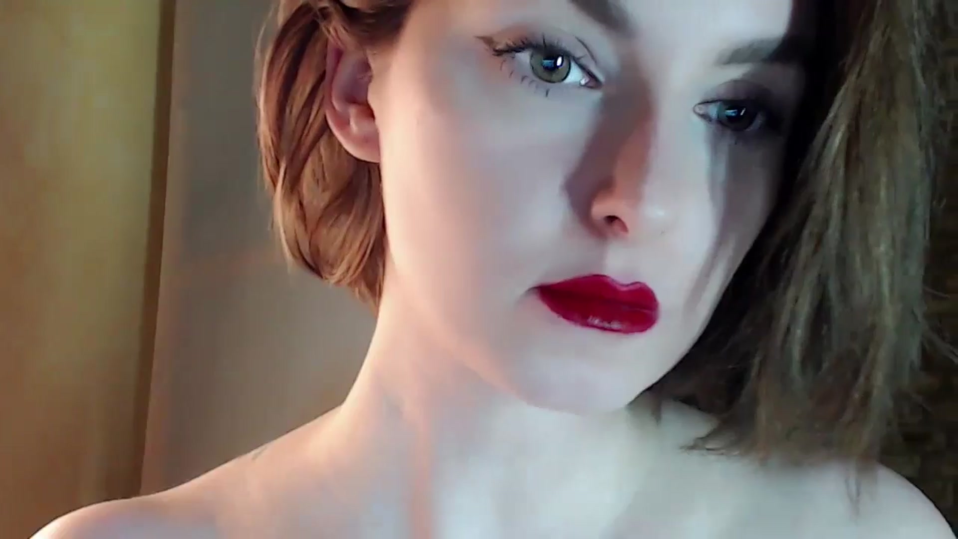 Gallery image thumbnail from Red_Lips_Girl's myfreecams stream on, 05/15/2024, 23:28 image 16 of 20