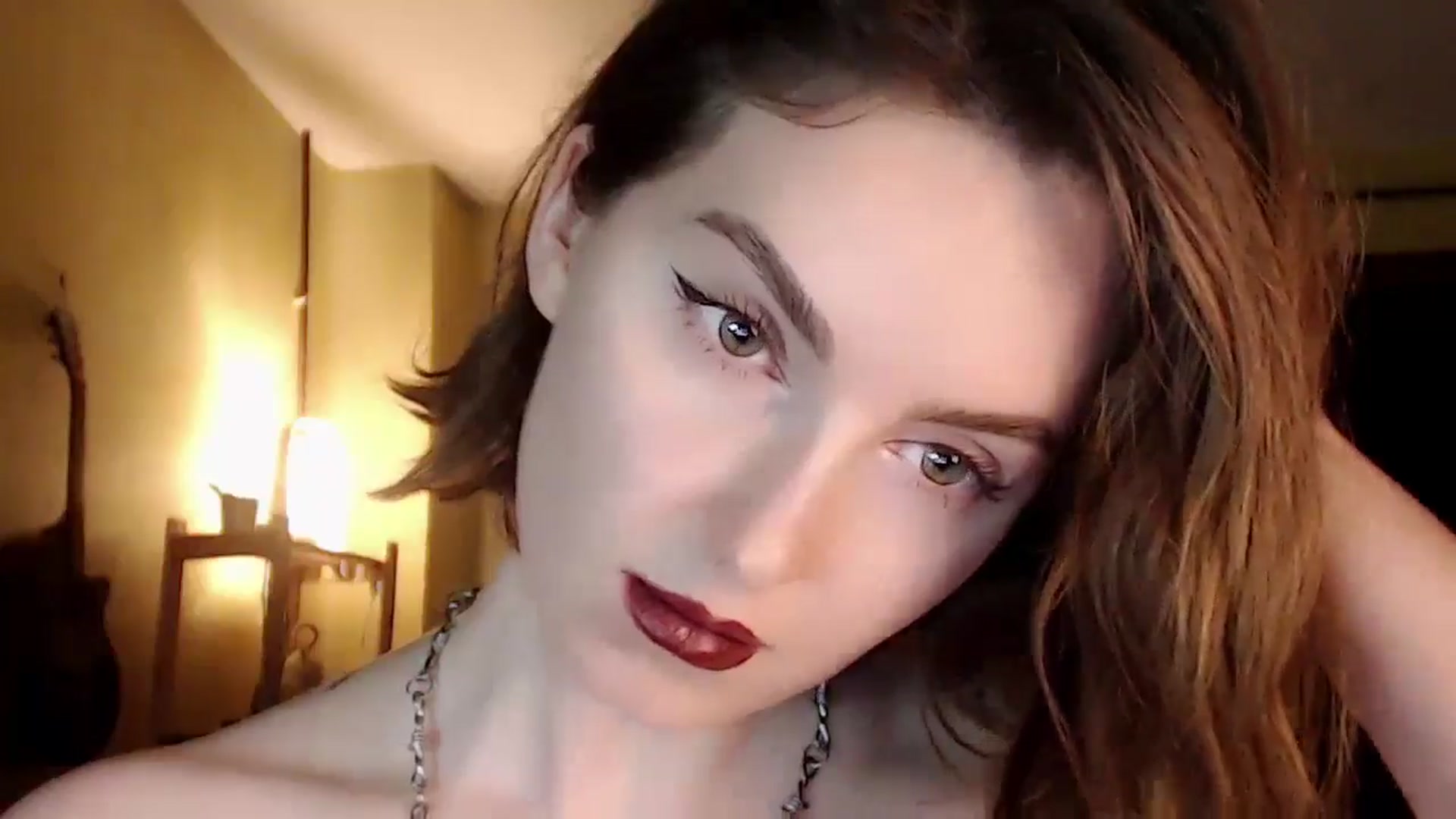 Gallery image thumbnail from Red_Lips_Girl's myfreecams stream on, 05/30/2024, 23:17 image 9 of 20