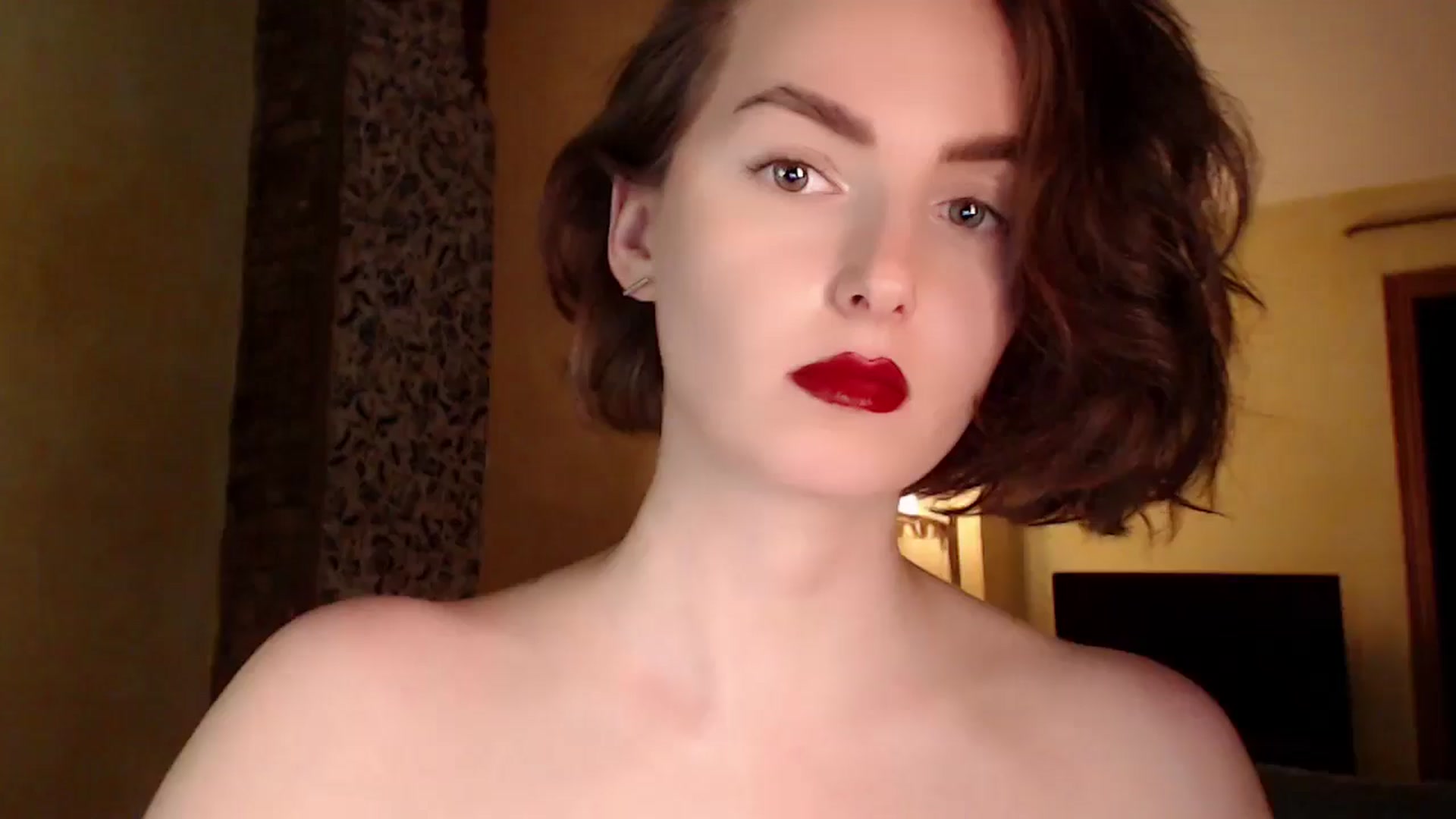 Gallery image thumbnail from Red_Lips_Girl's myfreecams stream on, 06/07/2024, 24:02 image 1 of 20