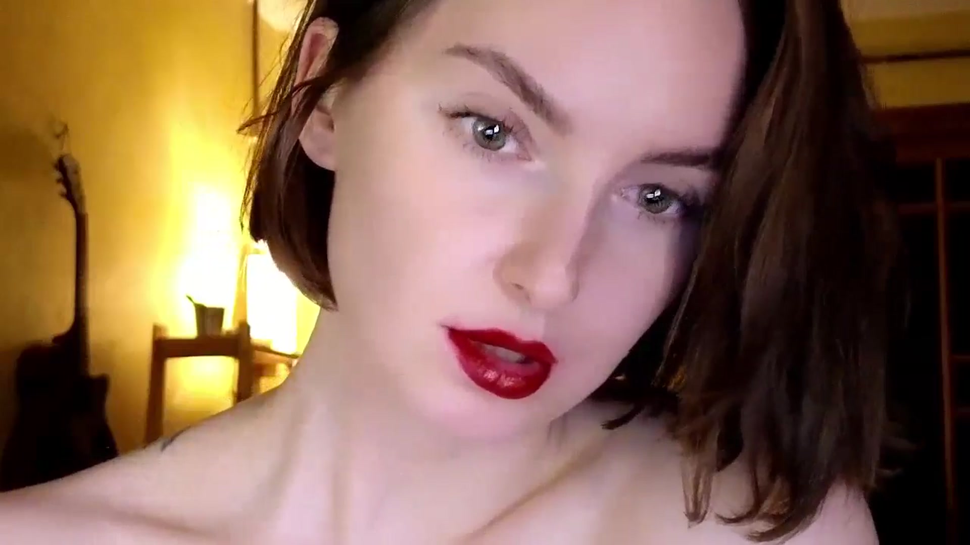 Gallery image thumbnail from Red_Lips_Girl's myfreecams stream on, 06/13/2024, 01:16 image 16 of 20
