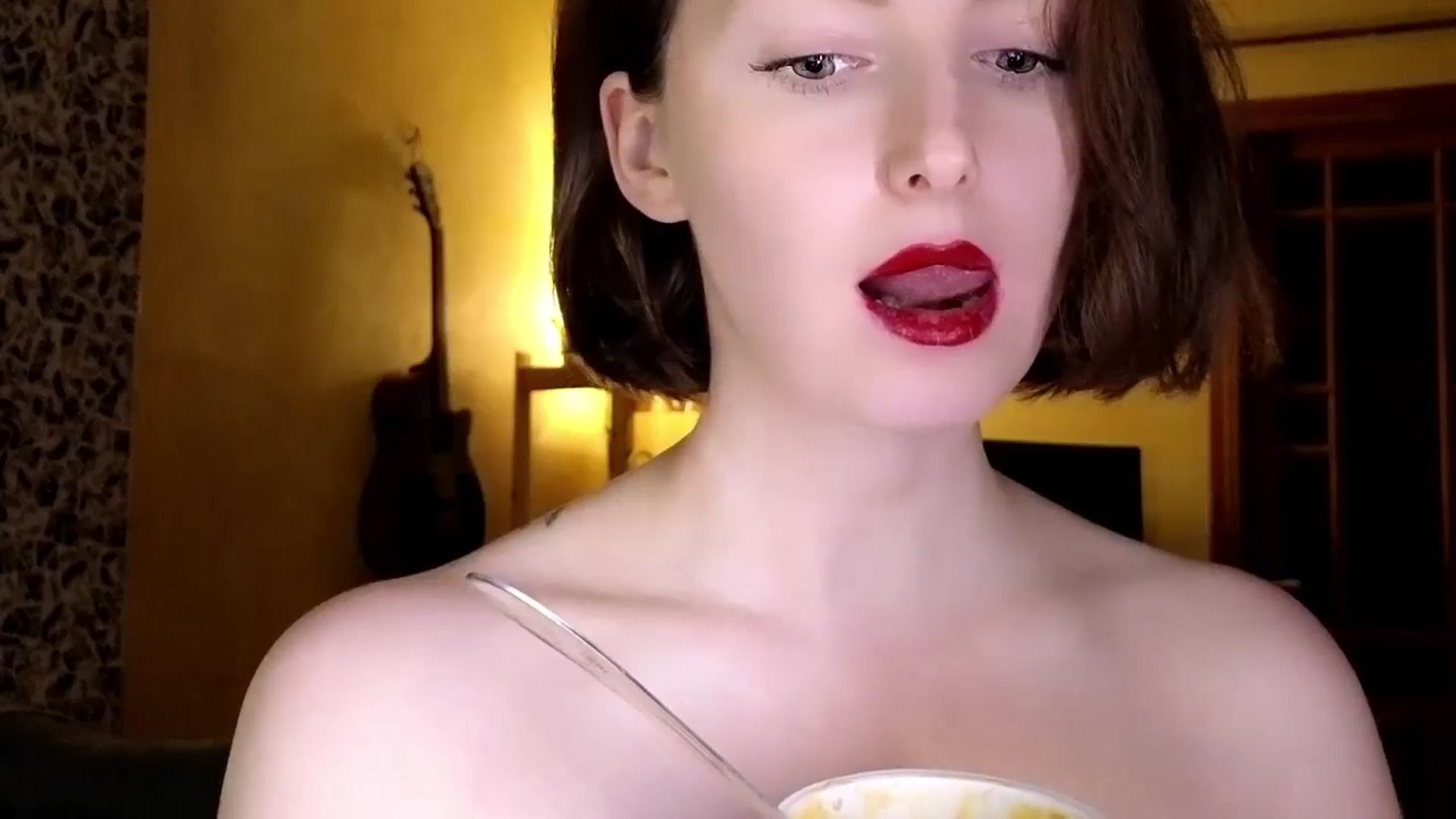 Gallery image thumbnail from Red_Lips_Girl's myfreecams stream on, 06/13/2024, 01:16 image 10 of 20