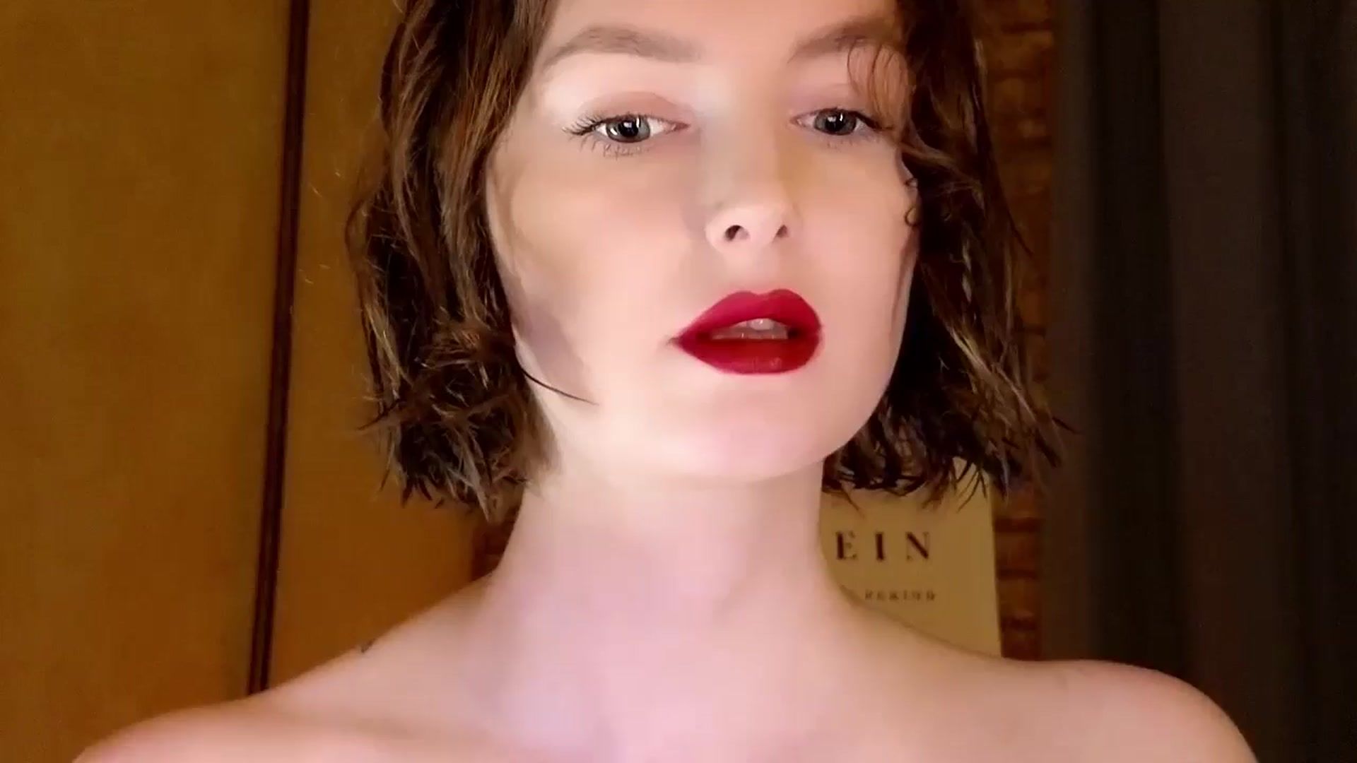 Gallery image thumbnail from Red_Lips_Girl's myfreecams stream on, 06/17/2024, 21:57 image 1 of 20