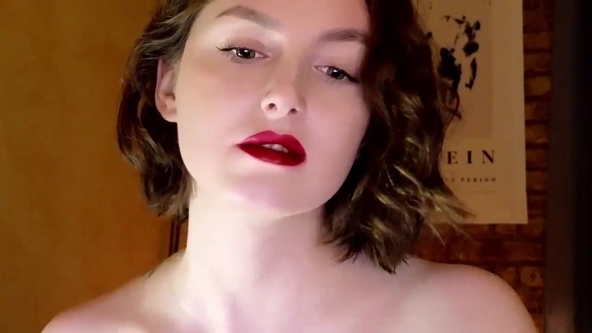 Gallery image thumbnail from Red_Lips_Girl's myfreecams stream on, 06/17/2024, 21:57 image 13 of 20