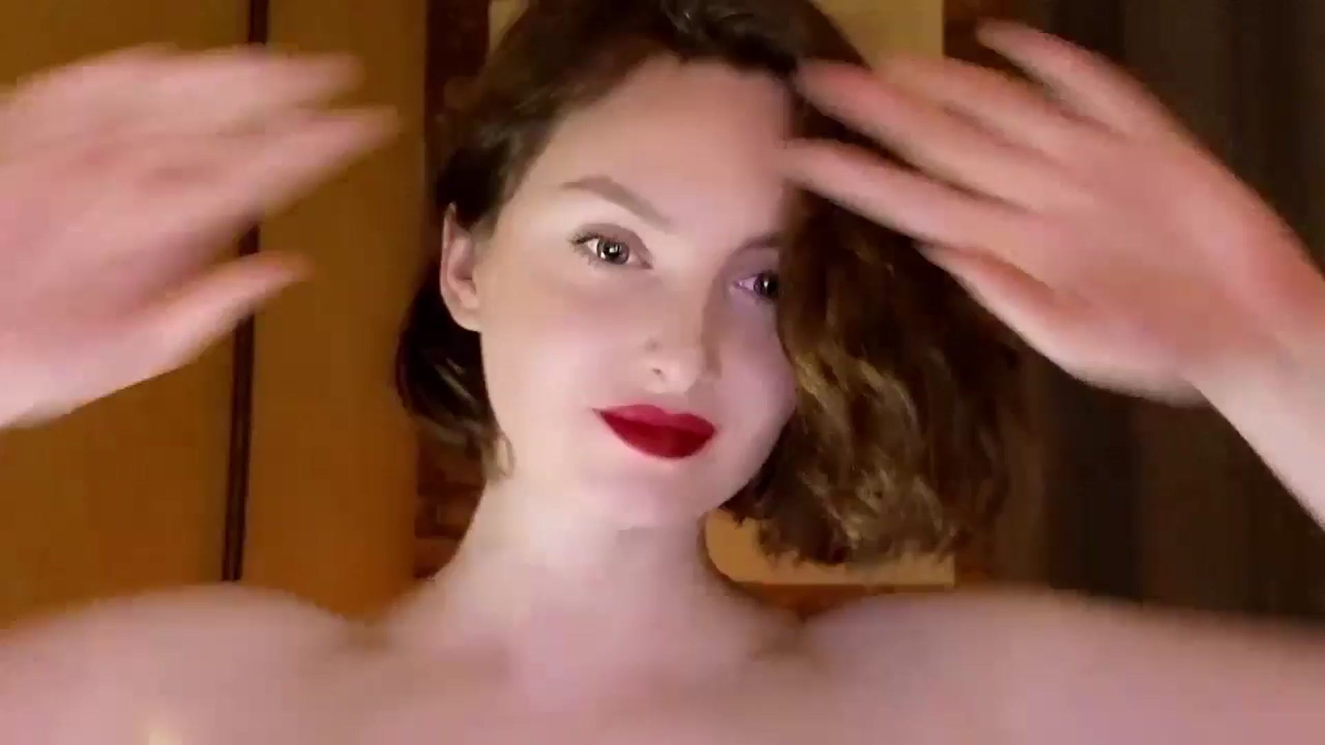 Gallery image thumbnail from Red_Lips_Girl's myfreecams stream on, 06/17/2024, 23:30 image 4 of 20