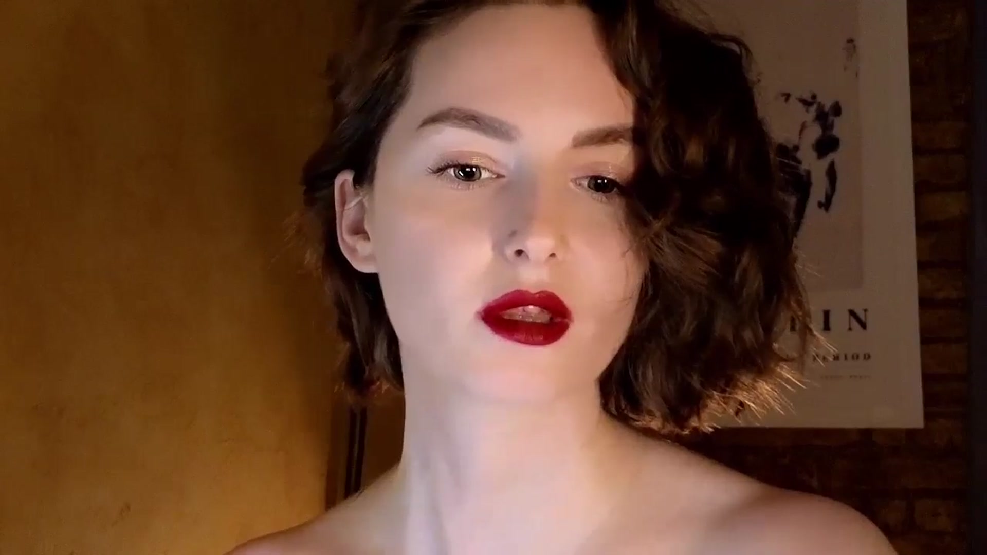 Gallery image thumbnail from Red_Lips_Girl's myfreecams stream on, 06/25/2024, 02:05 image 12 of 20