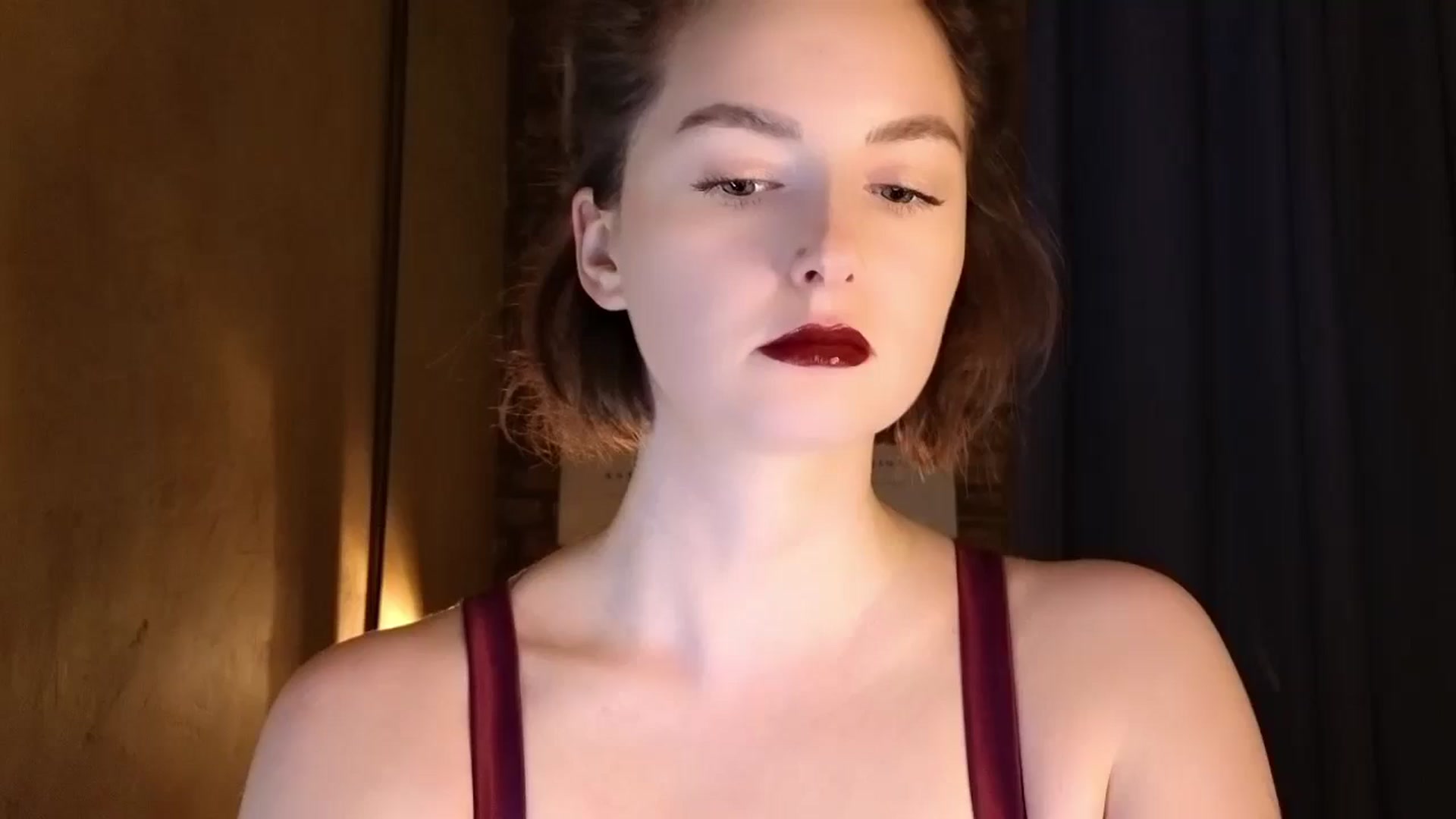 Gallery image thumbnail from Red_Lips_Girl's myfreecams stream on, 06/25/2024, 23:23 image 1 of 20