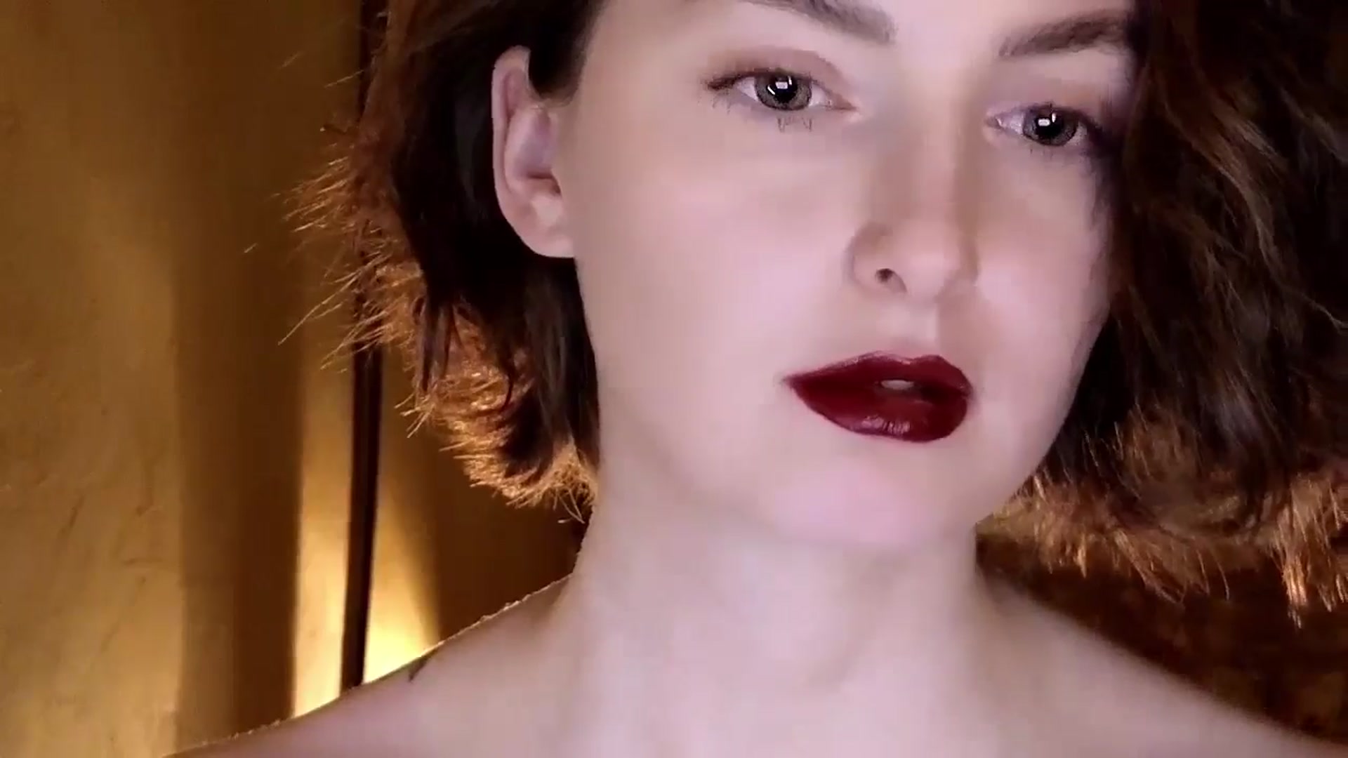Gallery image thumbnail from Red_Lips_Girl's myfreecams stream on, 06/26/2024, 24:55 image 2 of 20