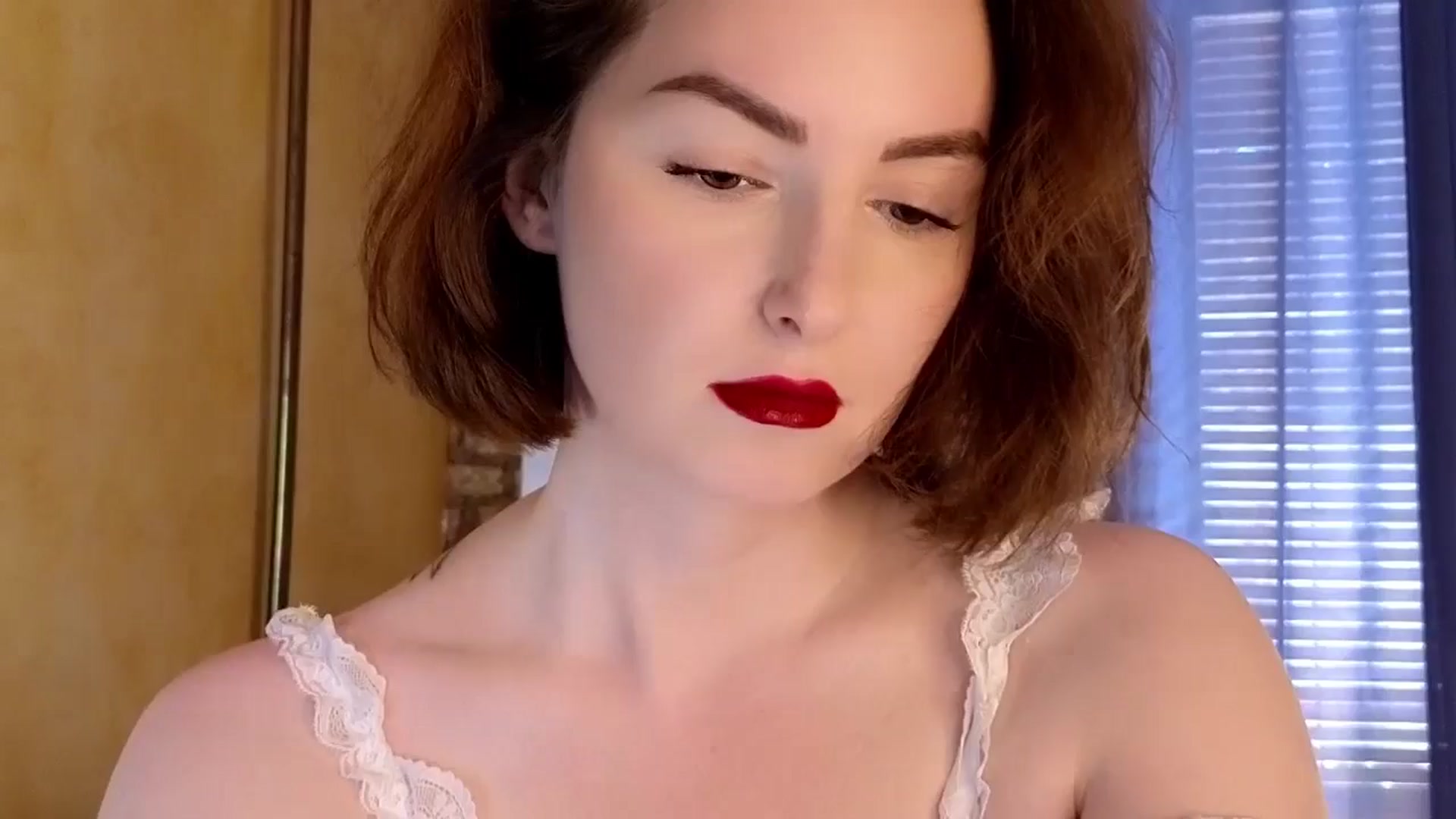 Gallery image thumbnail from Red_Lips_Girl's myfreecams stream on, 07/02/2024, 12:28 image 2 of 20