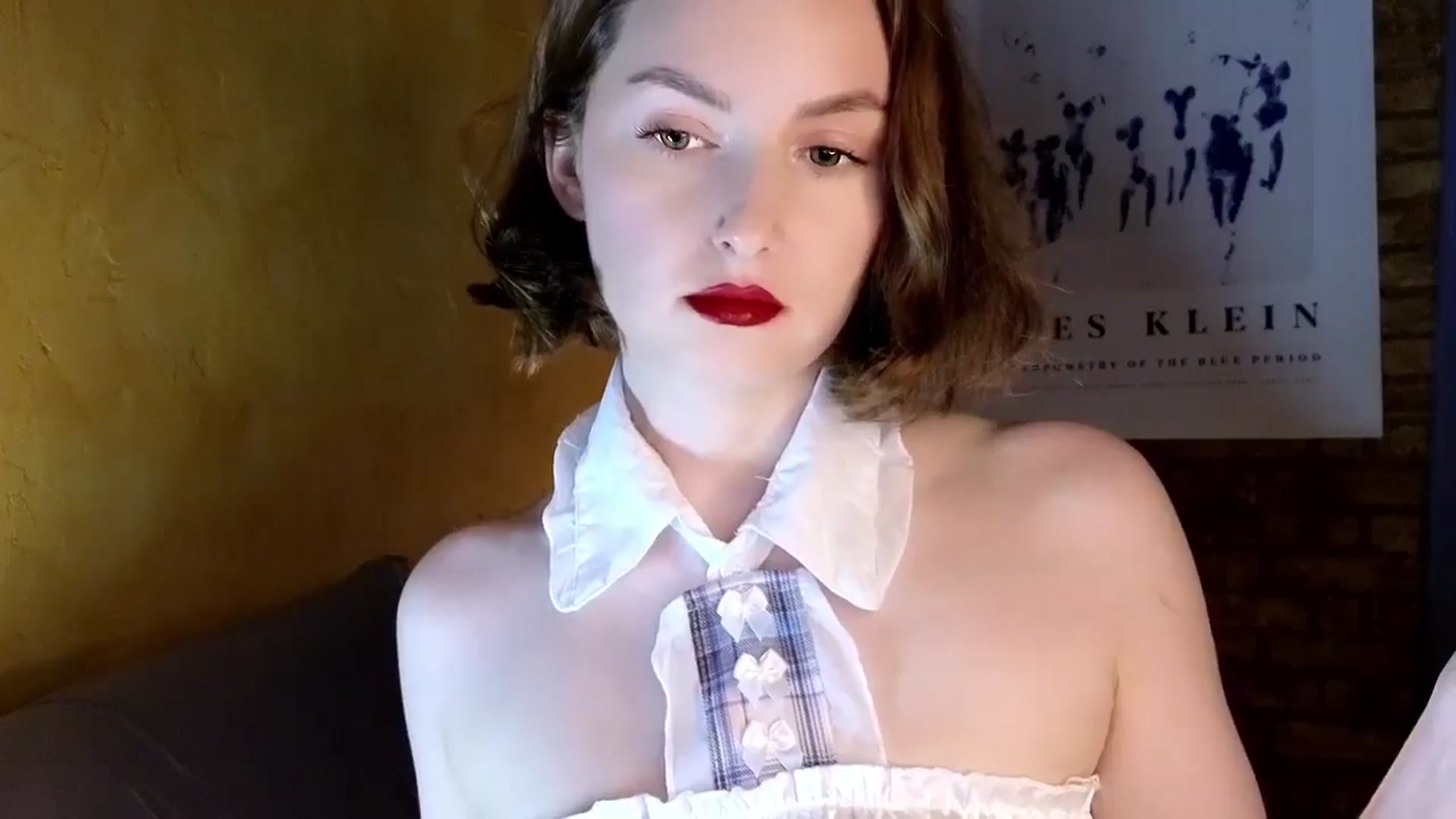Gallery image thumbnail from Red_Lips_Girl's myfreecams stream on, 07/14/2024, 19:12 image 12 of 20