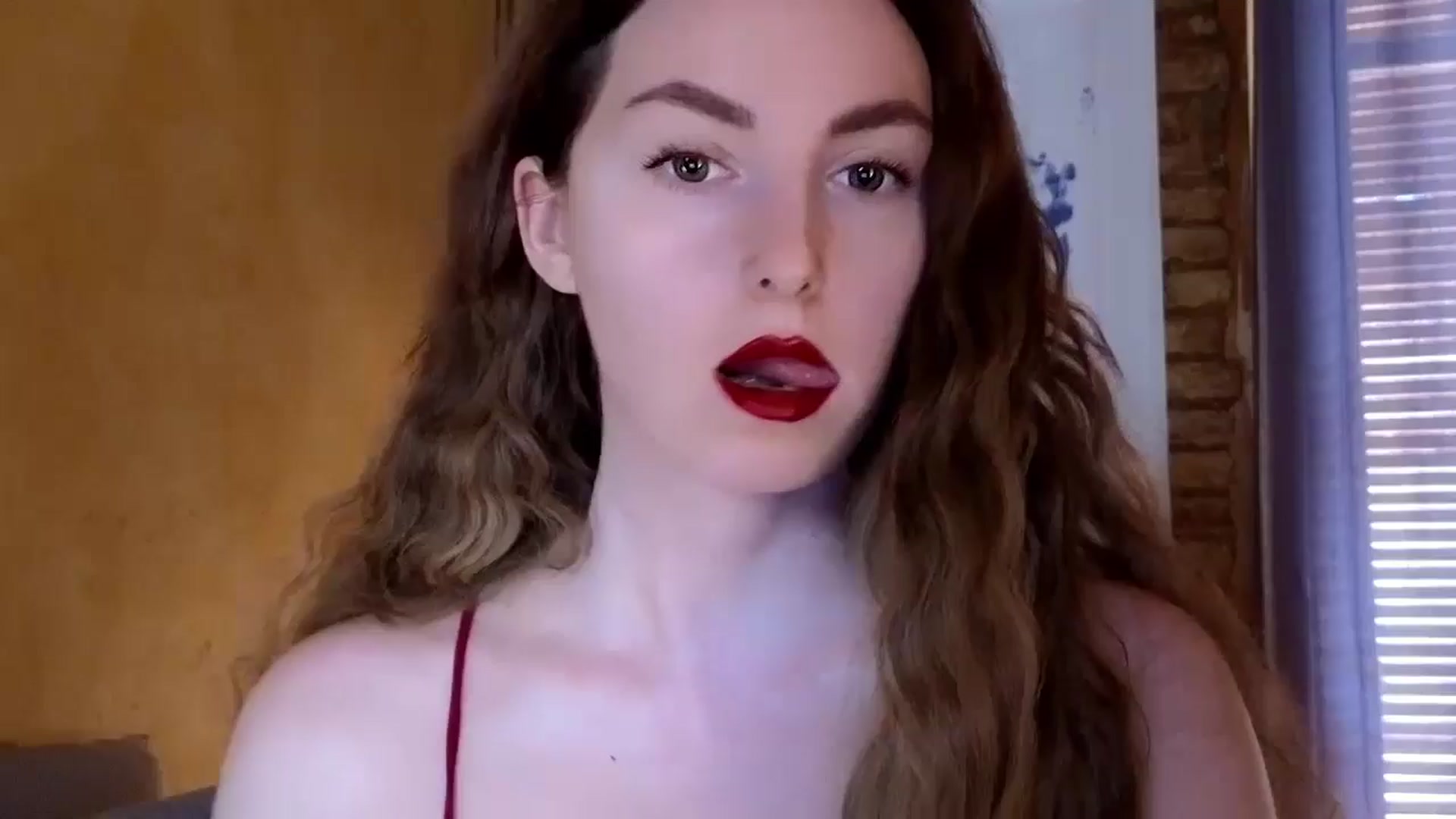 Gallery image thumbnail from Red_Lips_Girl's myfreecams stream on, 07/20/2024, 17:37 image 1 of 20