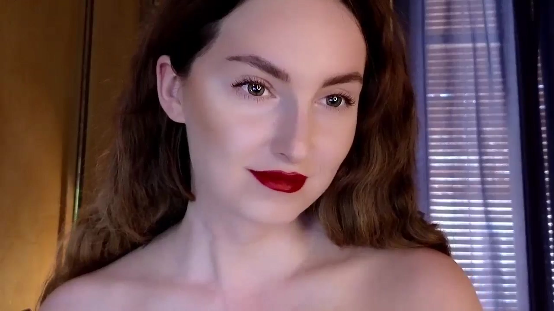 Gallery image thumbnail from Red_Lips_Girl's myfreecams stream on, 07/20/2024, 17:37 image 7 of 20