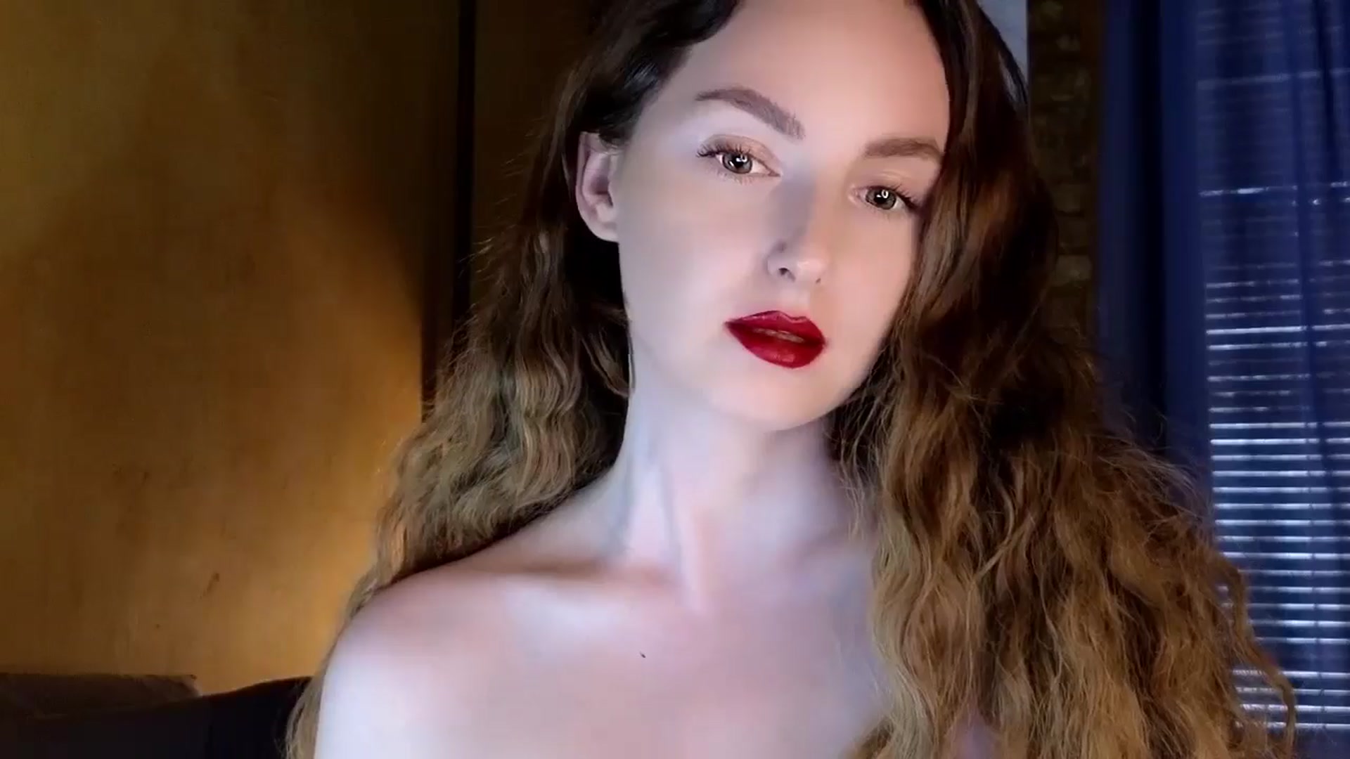 Gallery image thumbnail from Red_Lips_Girl's myfreecams stream on, 07/20/2024, 19:02 image 11 of 20