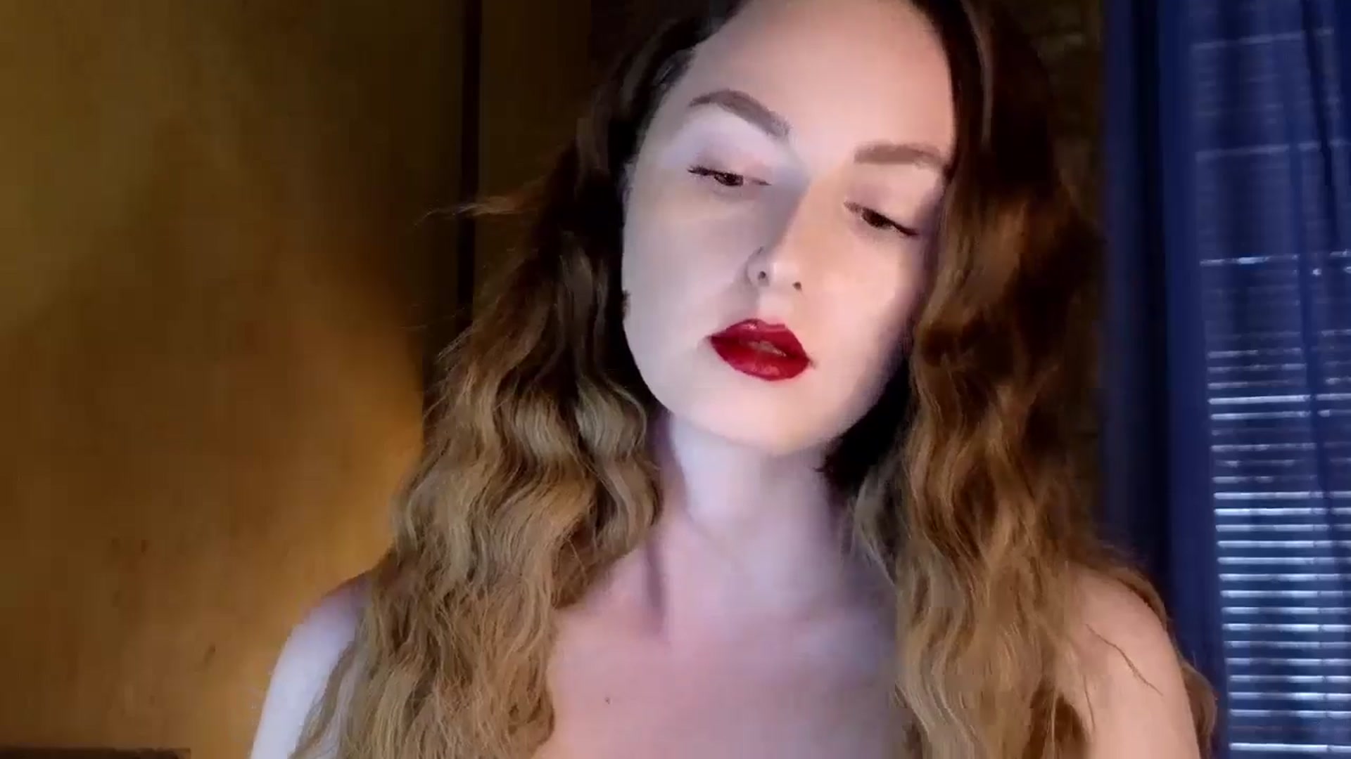 Gallery image thumbnail from Red_Lips_Girl's myfreecams stream on, 07/20/2024, 19:02 image 7 of 20