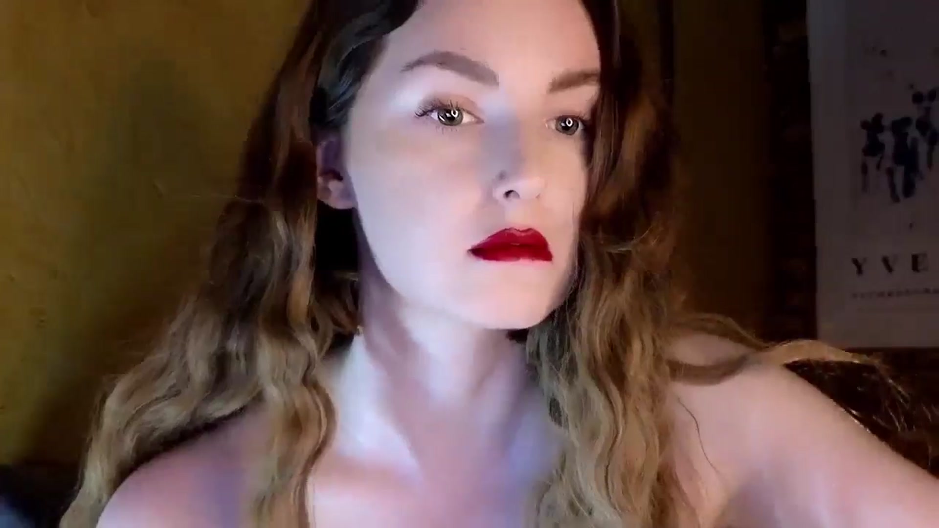 Gallery image thumbnail from Red_Lips_Girl's myfreecams stream on, 07/20/2024, 19:02 image 13 of 20