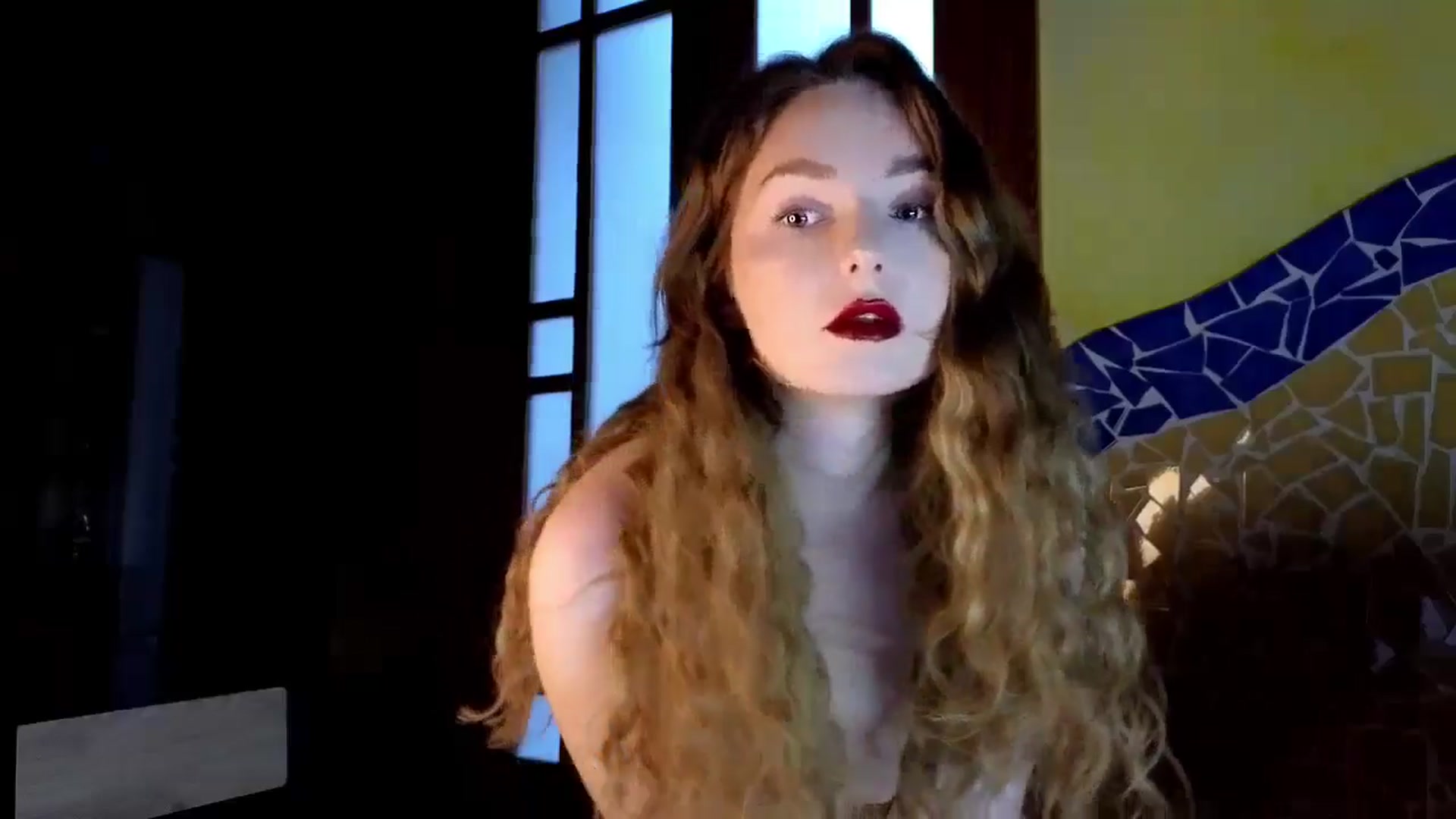 Gallery image thumbnail from Red_Lips_Girl's myfreecams stream on, 07/27/2024, 19:38 image 15 of 20