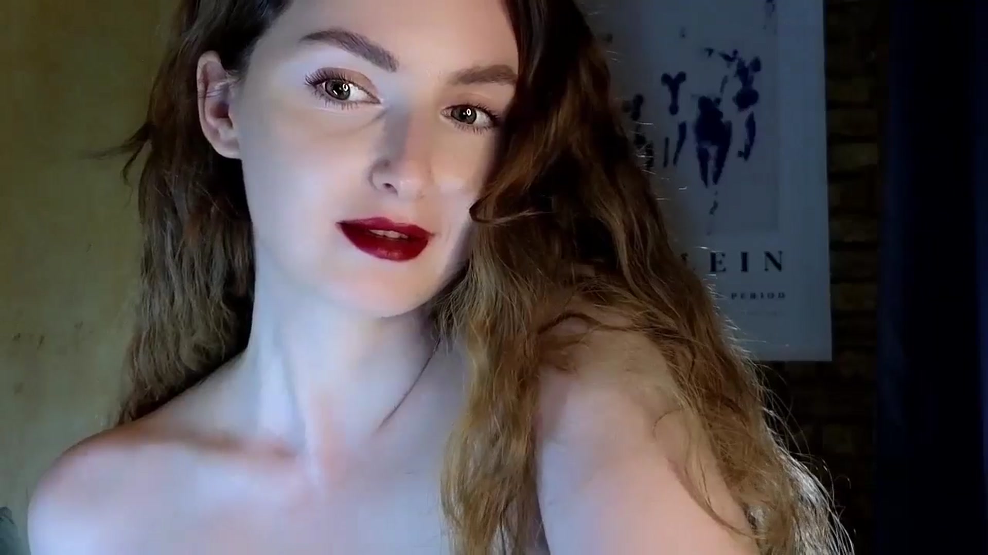 Gallery image thumbnail from Red_Lips_Girl's myfreecams stream on, 07/28/2024, 21:52 image 18 of 20