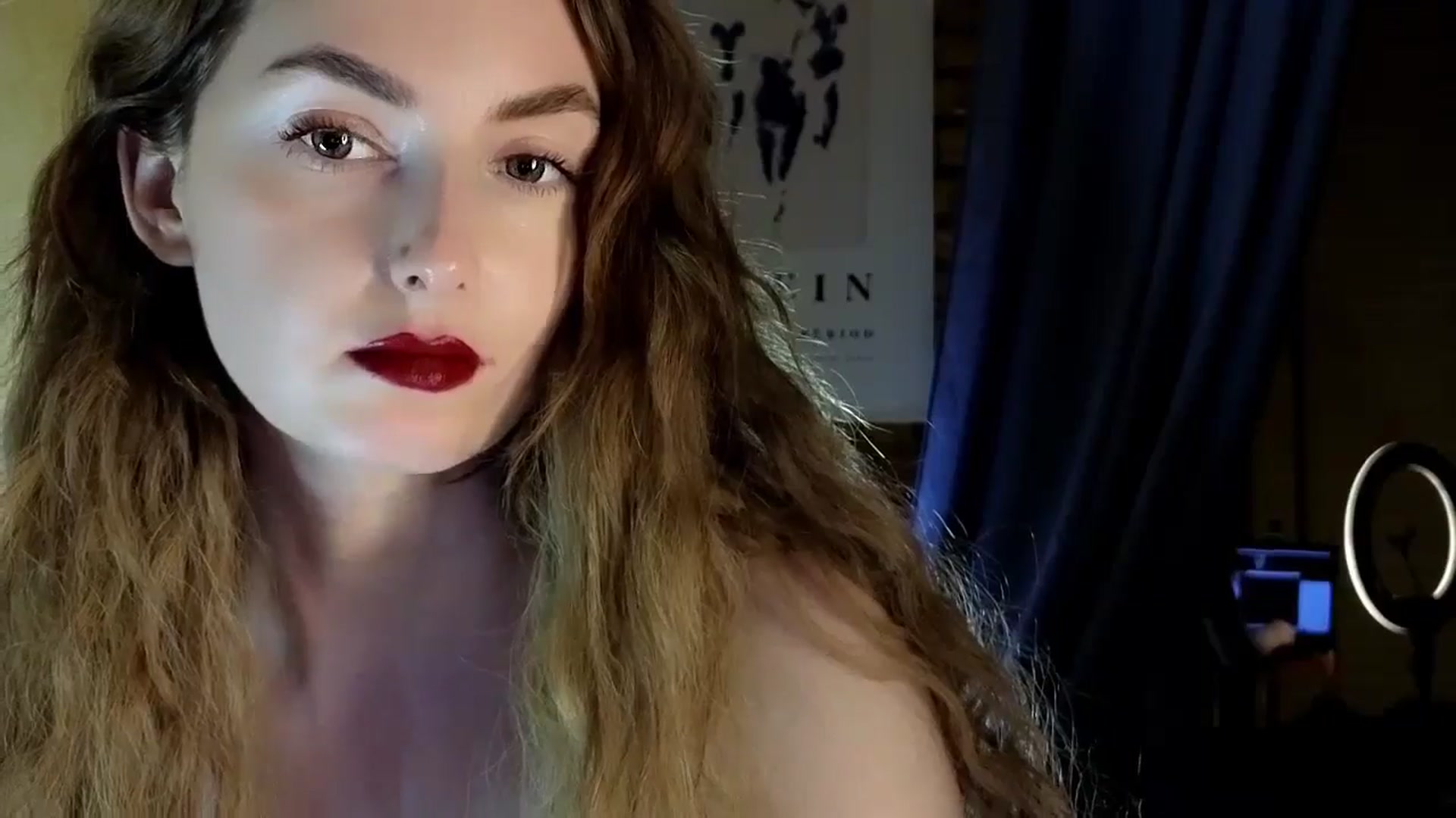 Gallery image thumbnail from Red_Lips_Girl's myfreecams stream on, 07/31/2024, 23:12 image 19 of 20