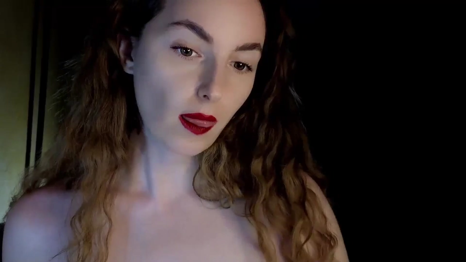 Gallery image thumbnail from Red_Lips_Girl's myfreecams stream on, 08/04/2024, 21:06 image 19 of 20